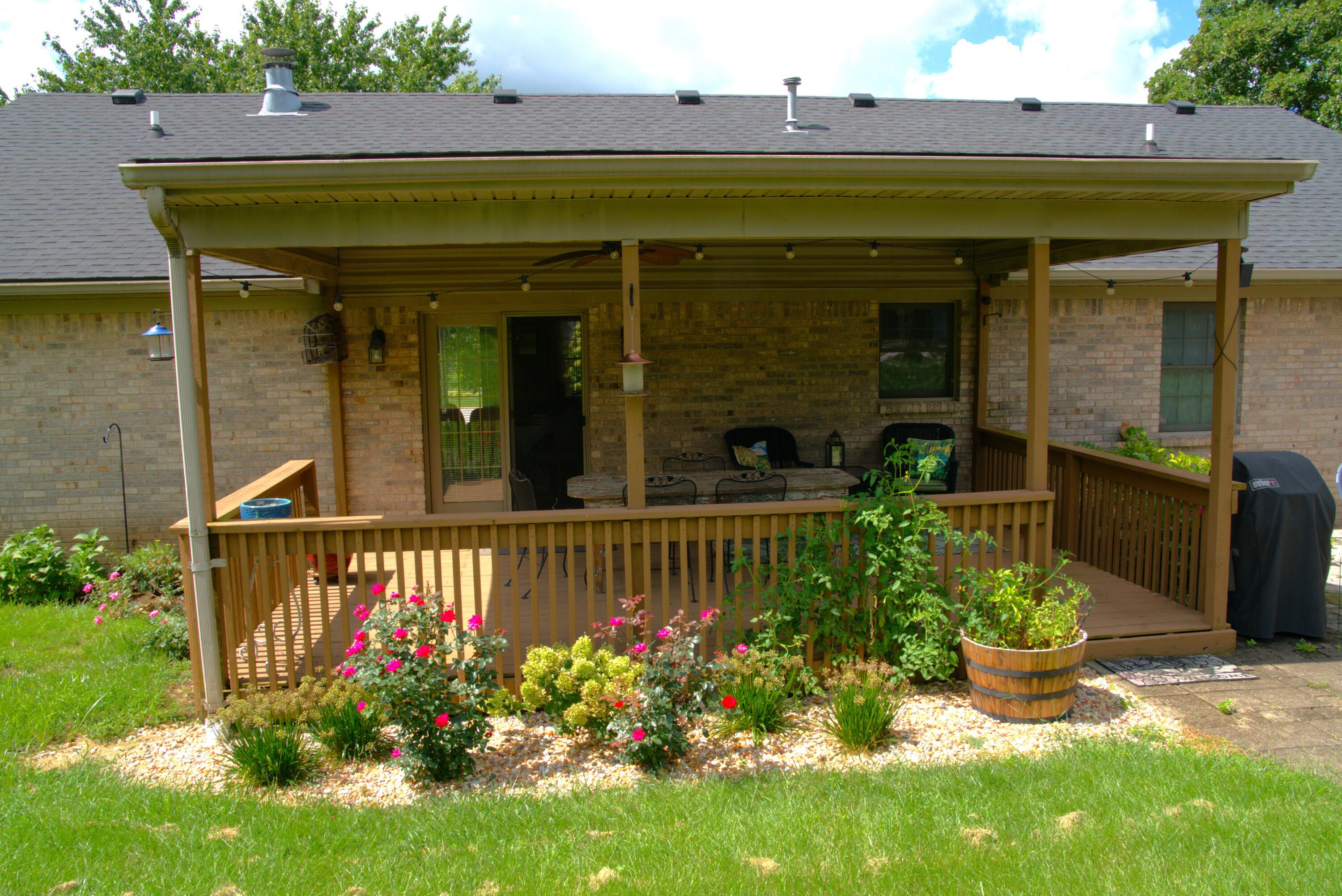 335 Colony Drive Property Photo 5