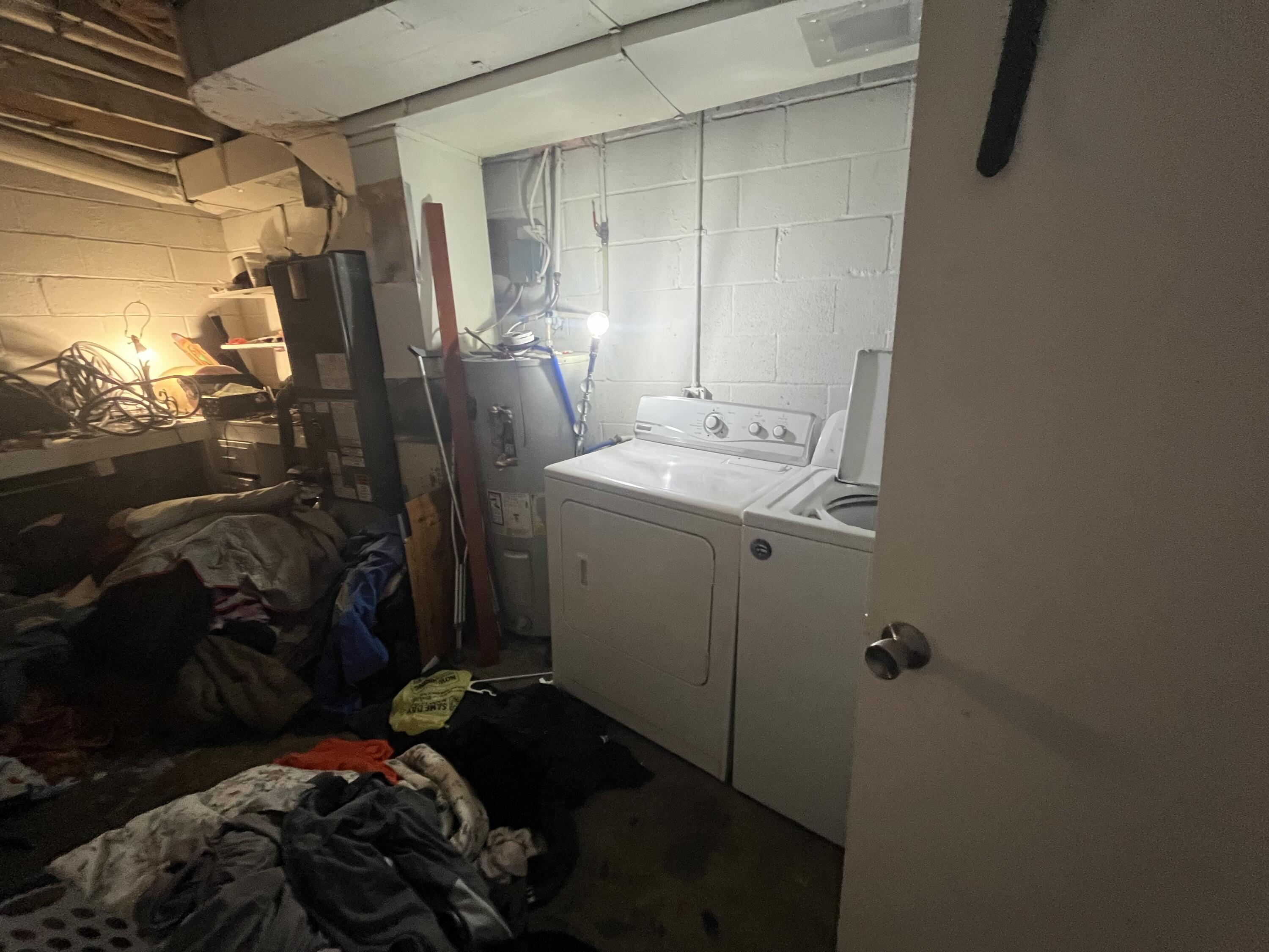 10-12 American Way Property Photo 10