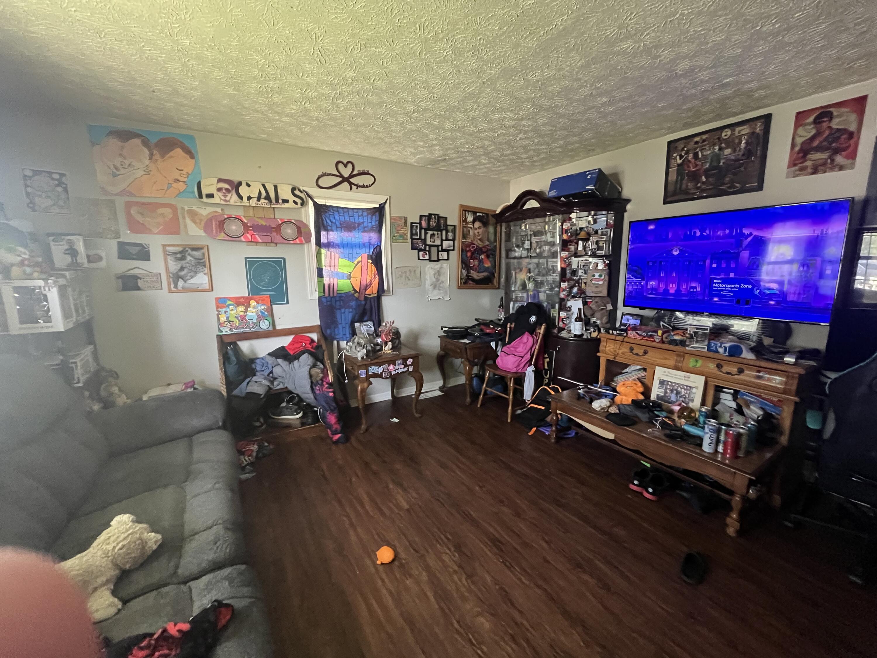 10-12 American Way Property Photo 12