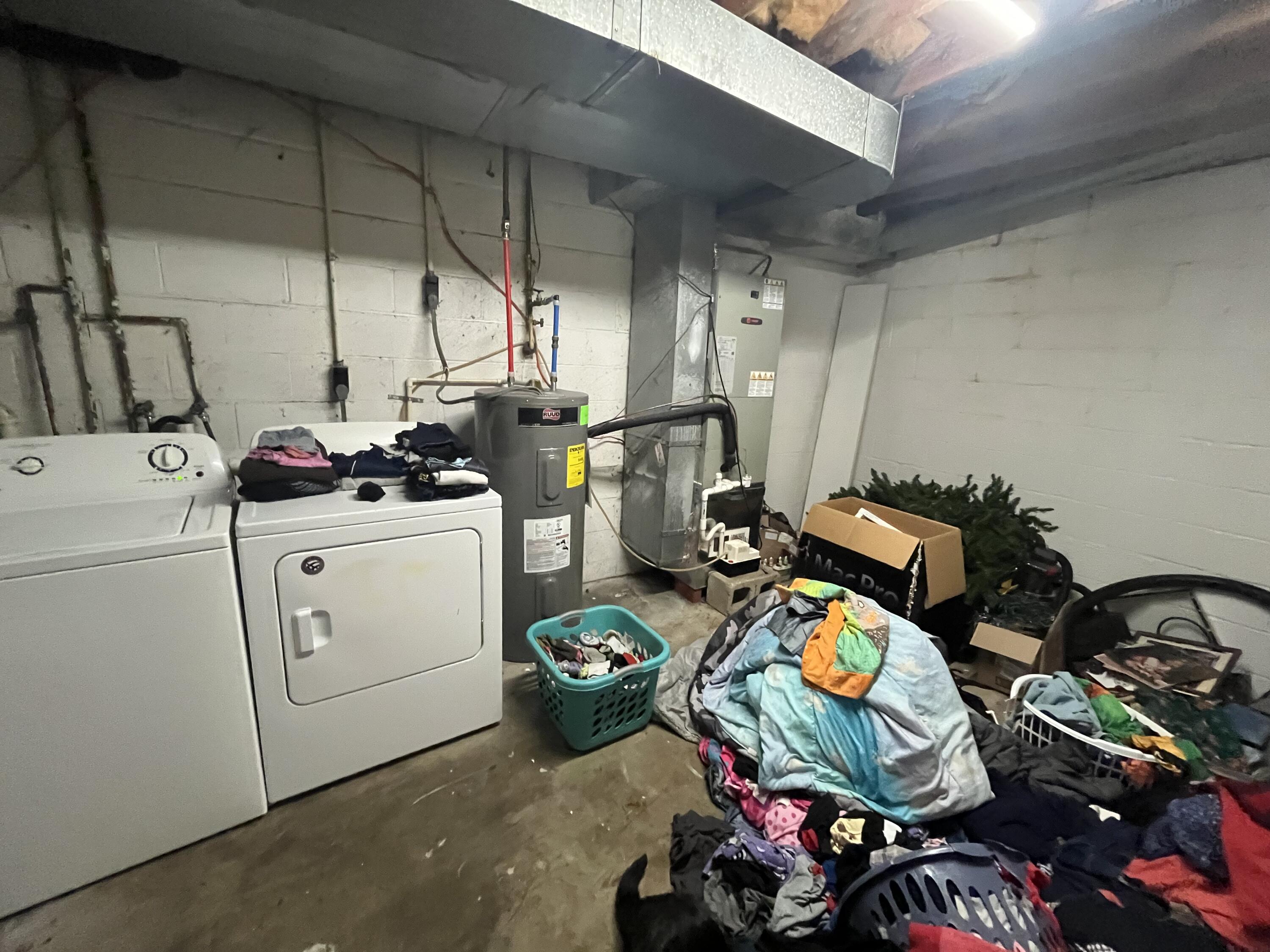 10-12 American Way Property Photo 21