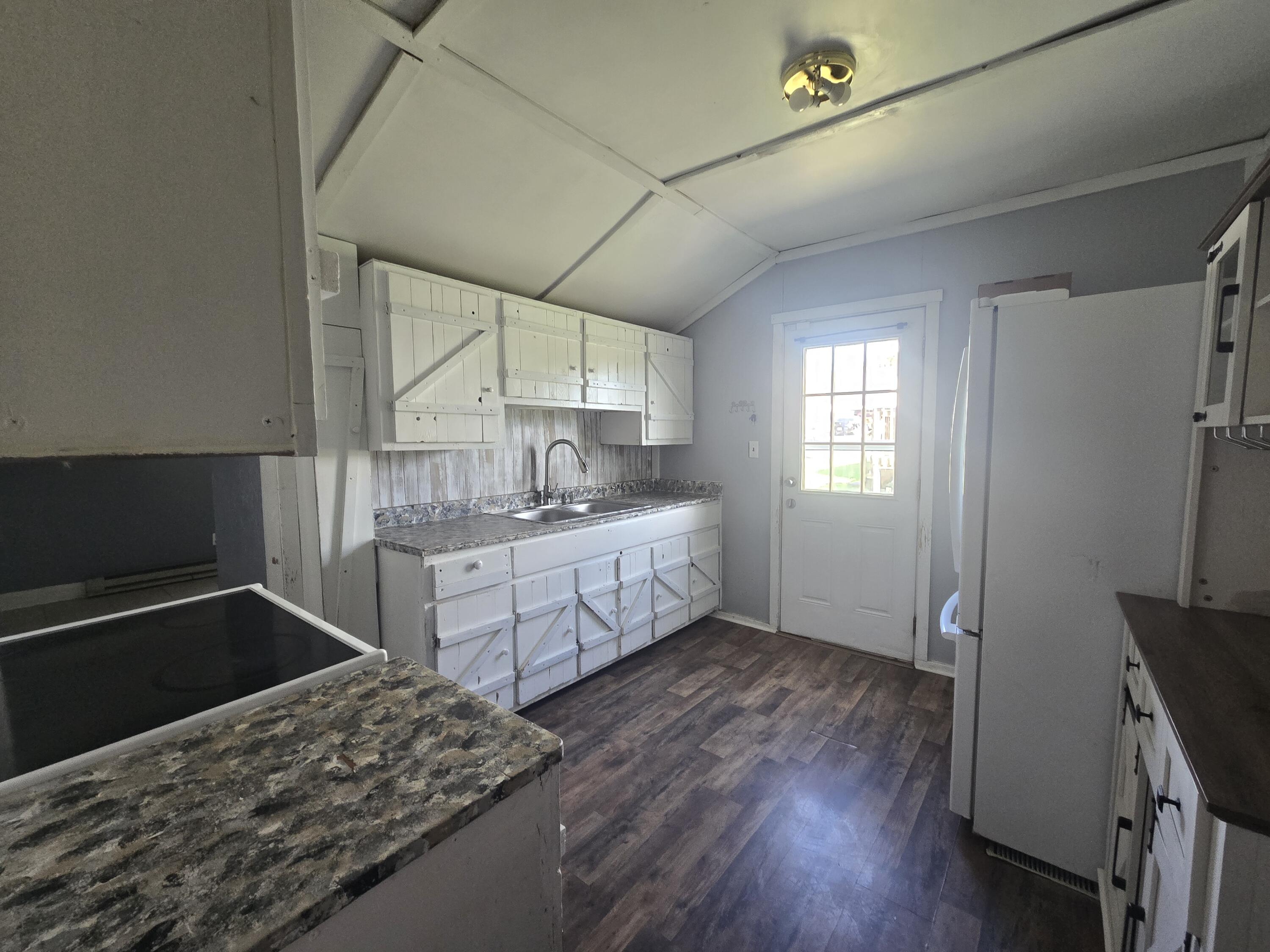 473 E Office Street Property Photo 12