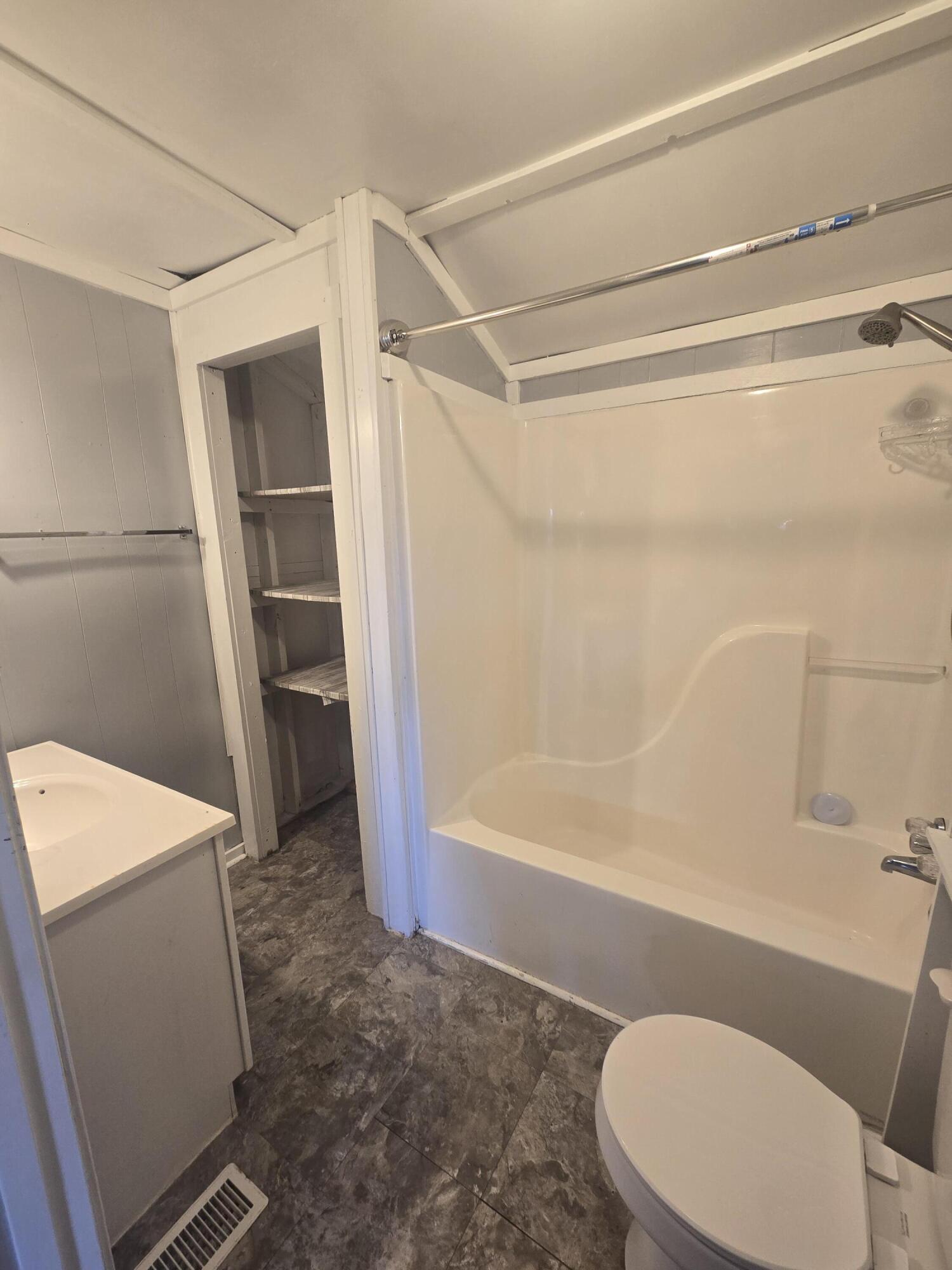 473 E Office Street Property Photo 22