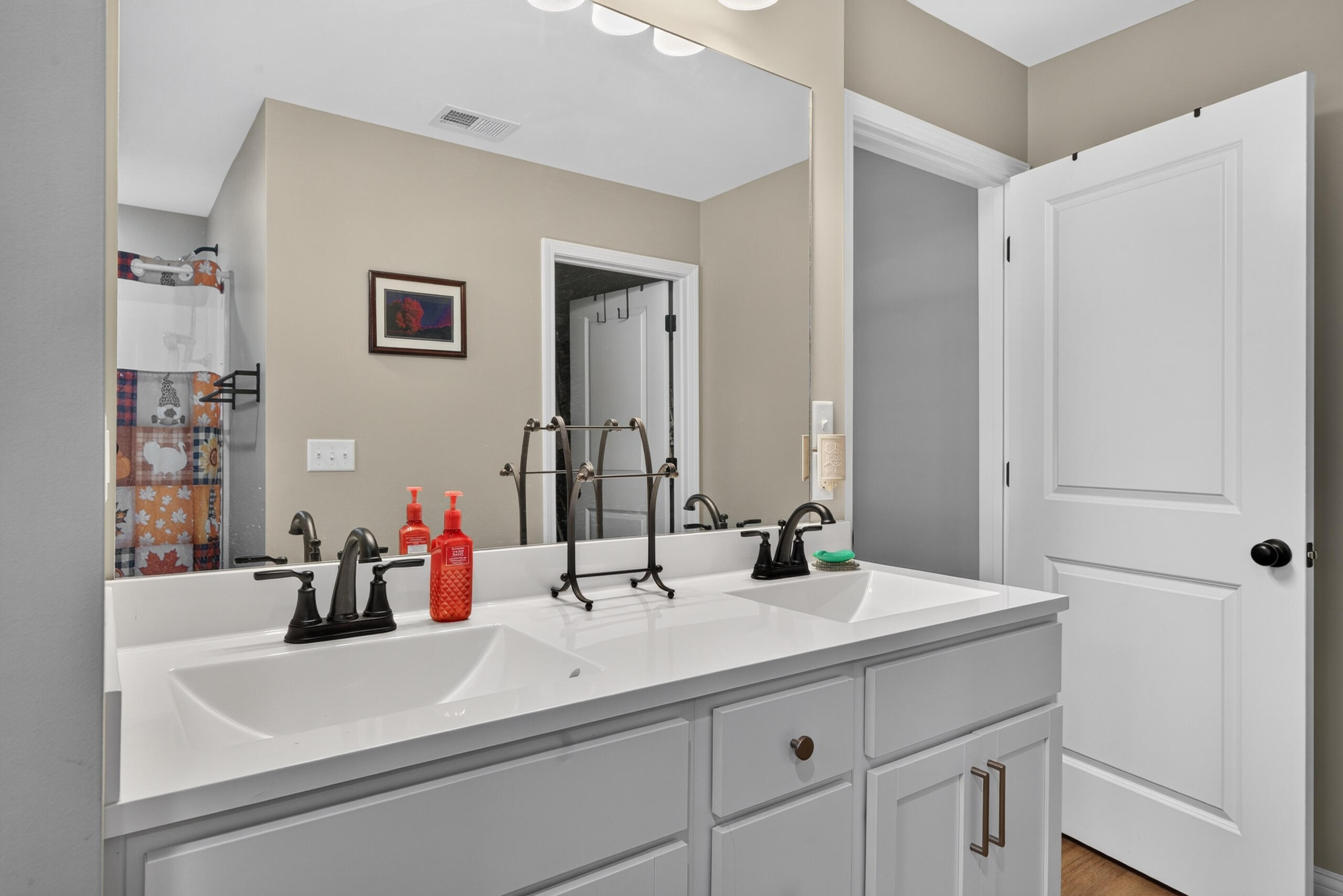 205 Brook Cove Property Photo 17