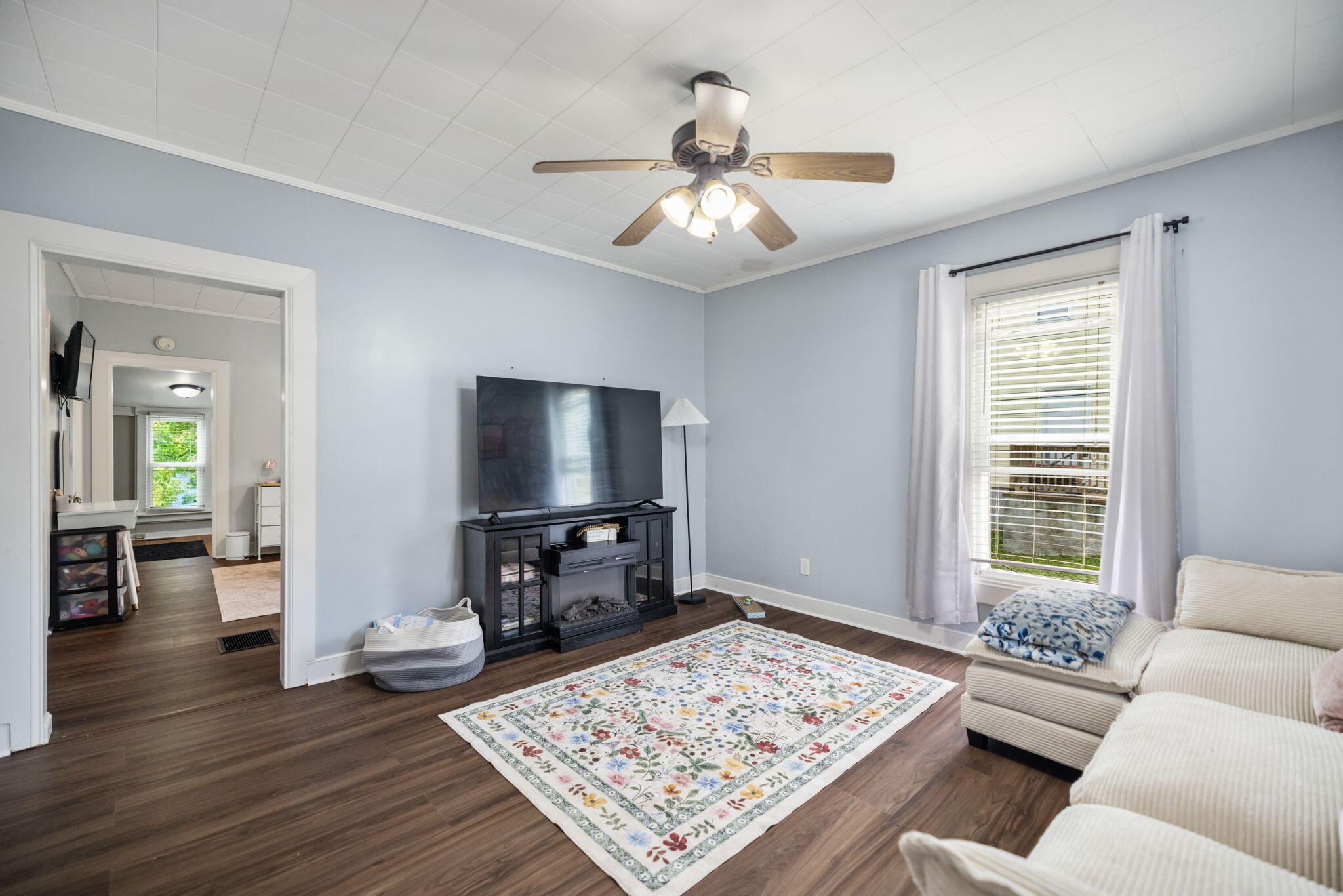 215 Antwerp Avenue Property Photo 27