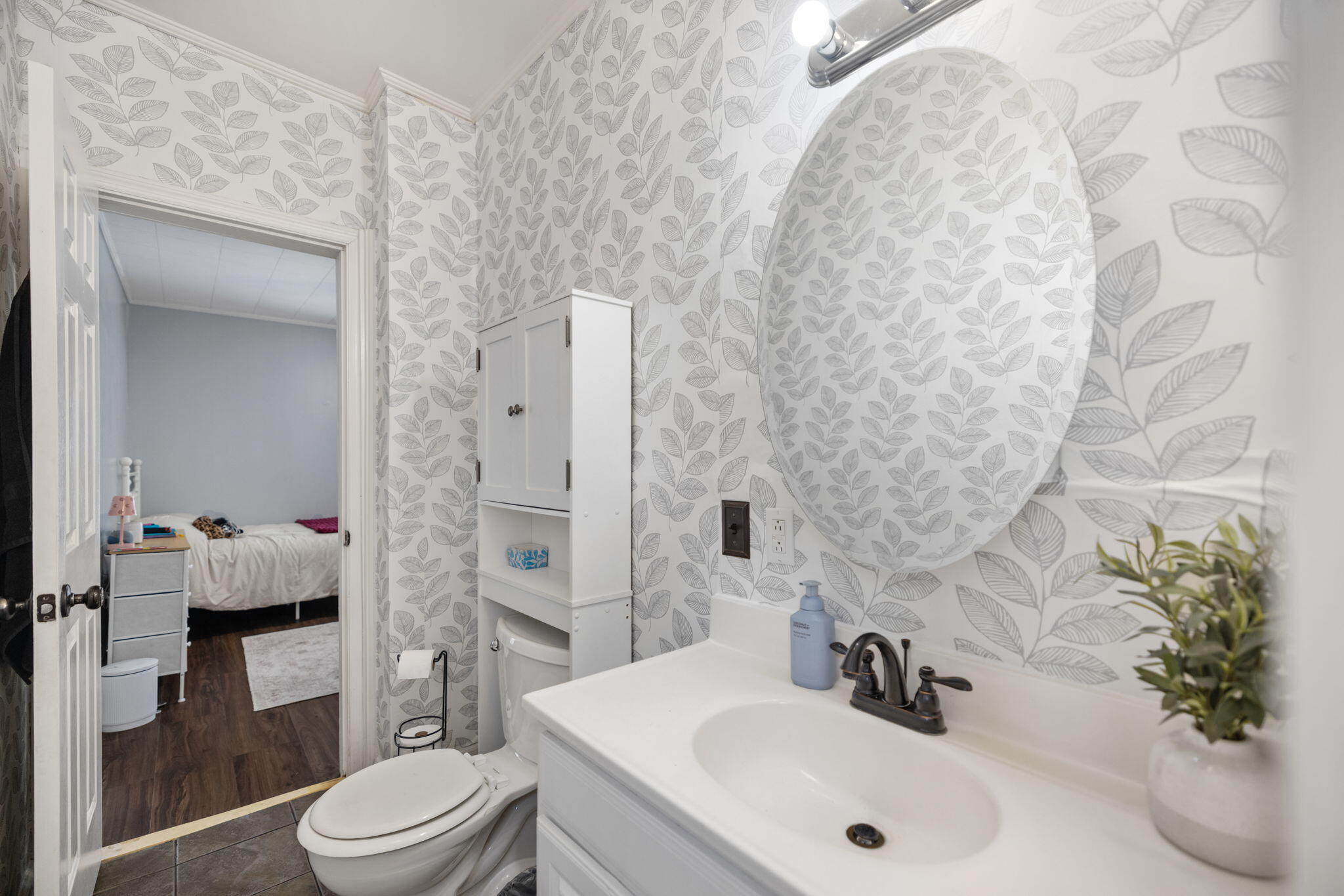 215 Antwerp Avenue Property Photo 40