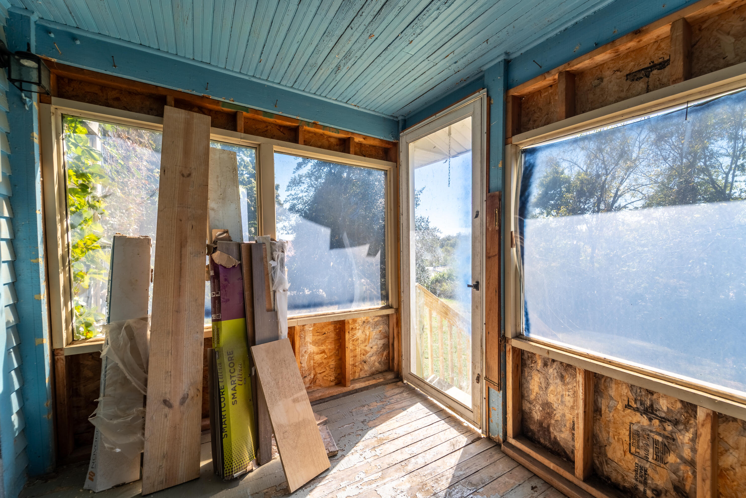 682 Copperhead Road Property Photo 12