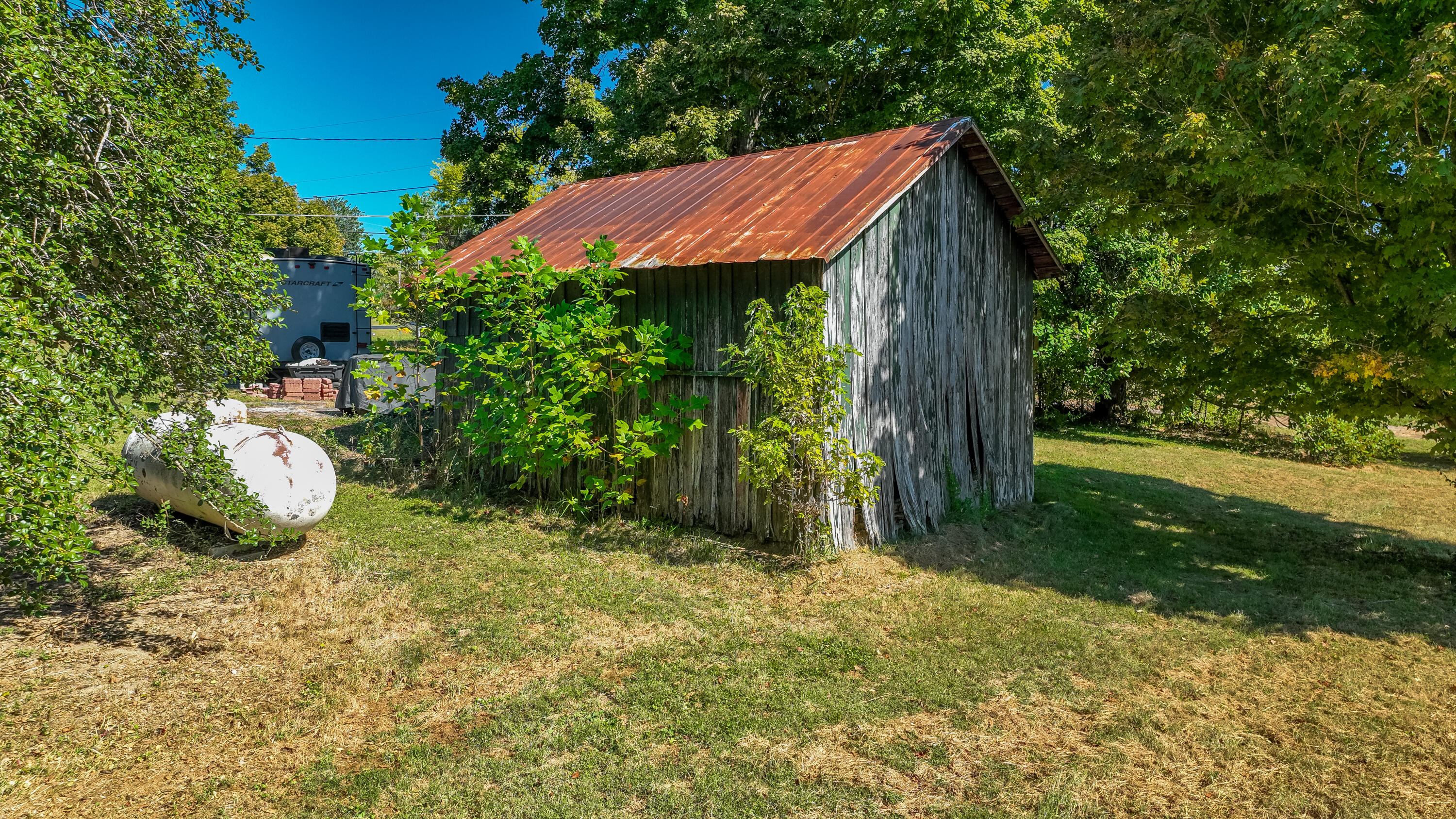 682 Copperhead Road Property Photo 18