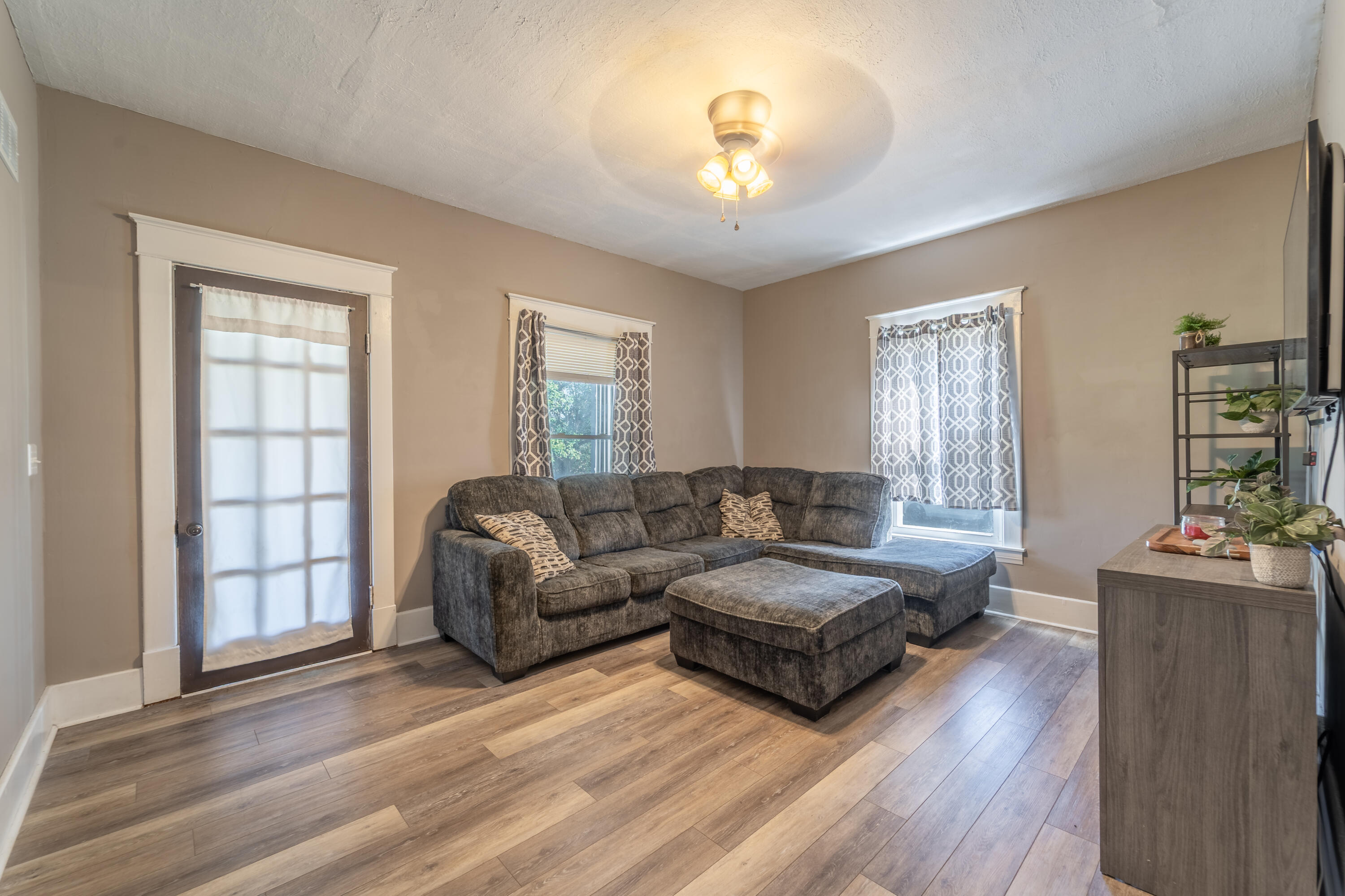 682 Copperhead Road Property Photo 21