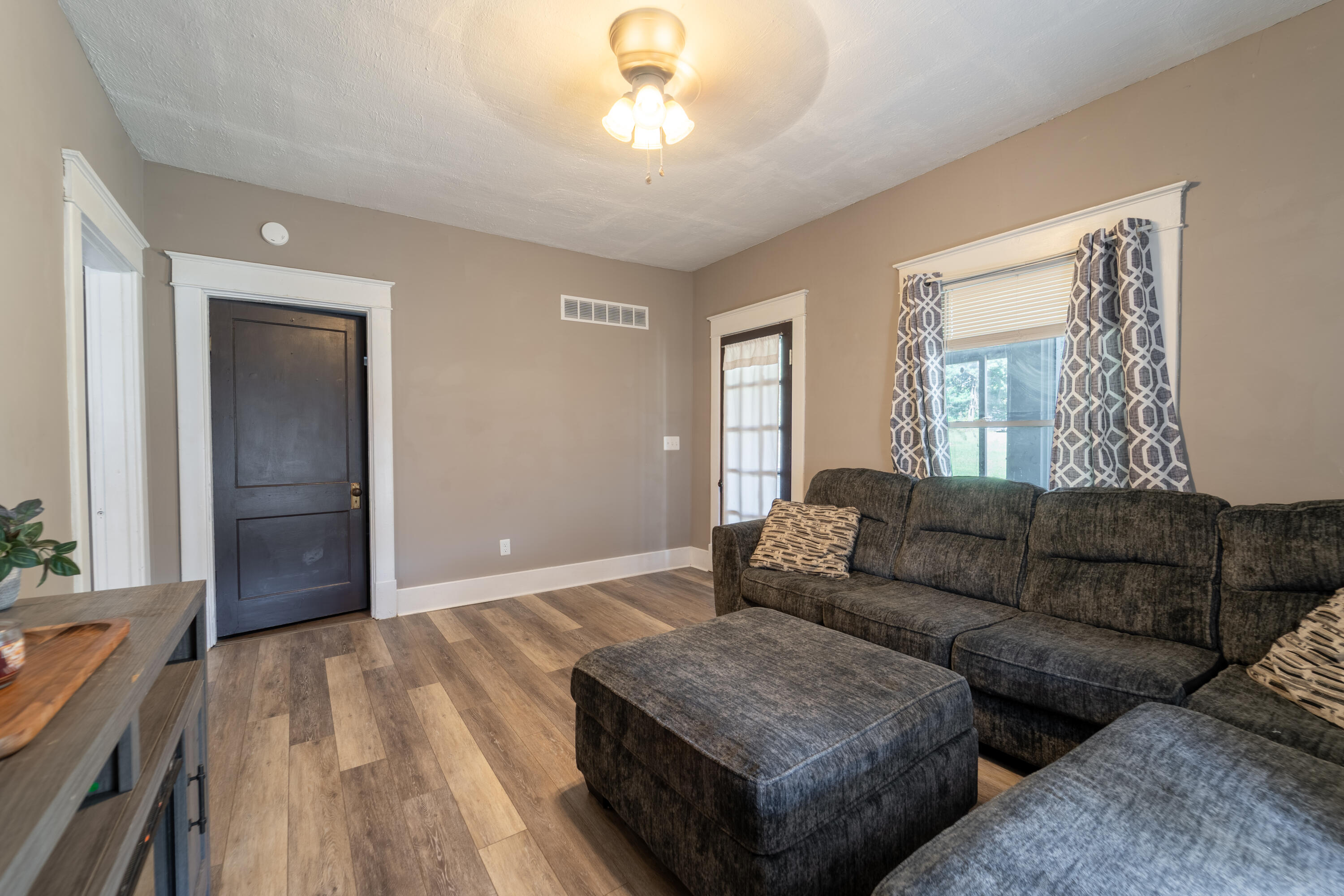682 Copperhead Road Property Photo 23