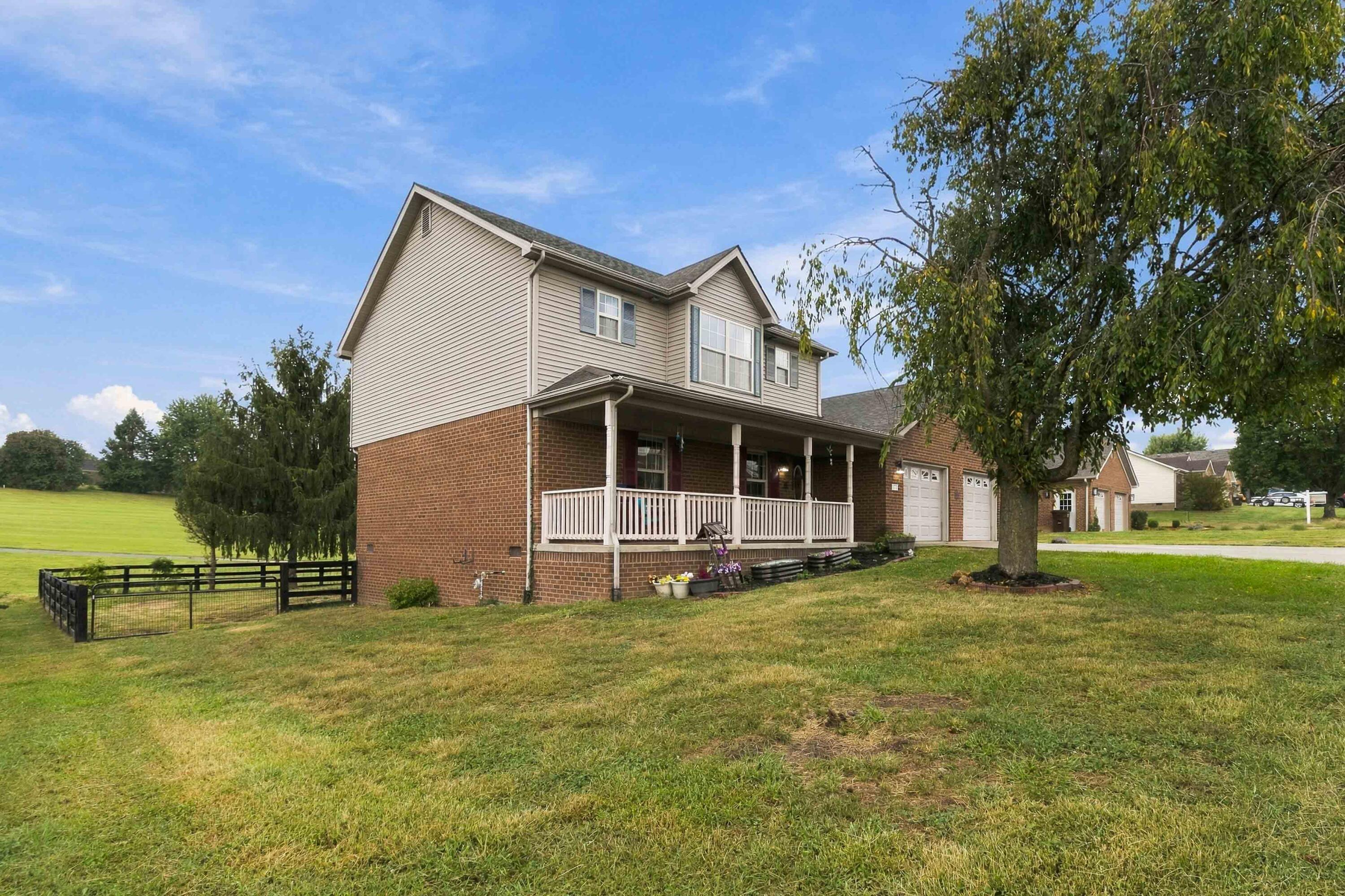 177 General Cleburne Drive Property Photo 4