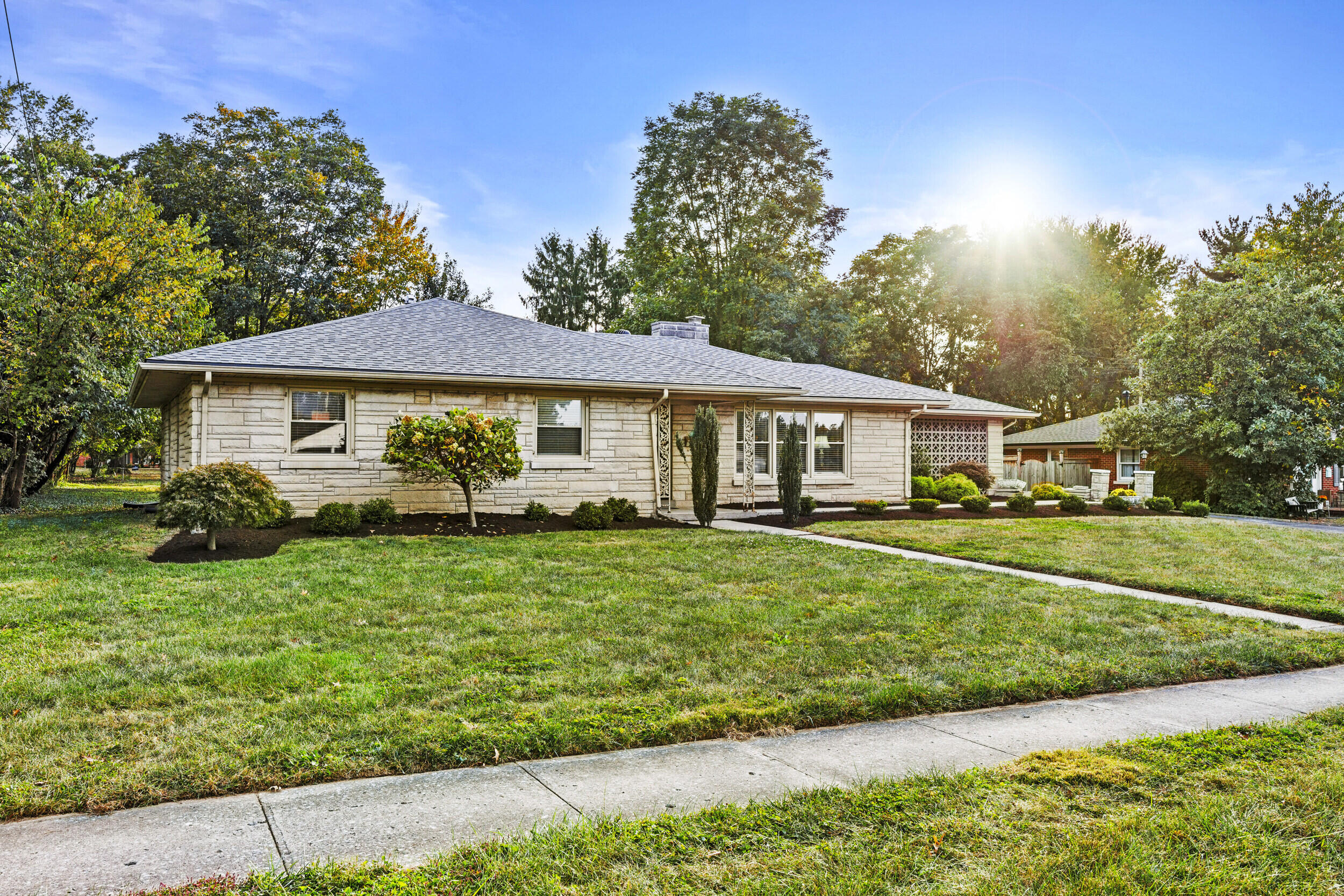 1172 Lane Allen Road Property Photo 4