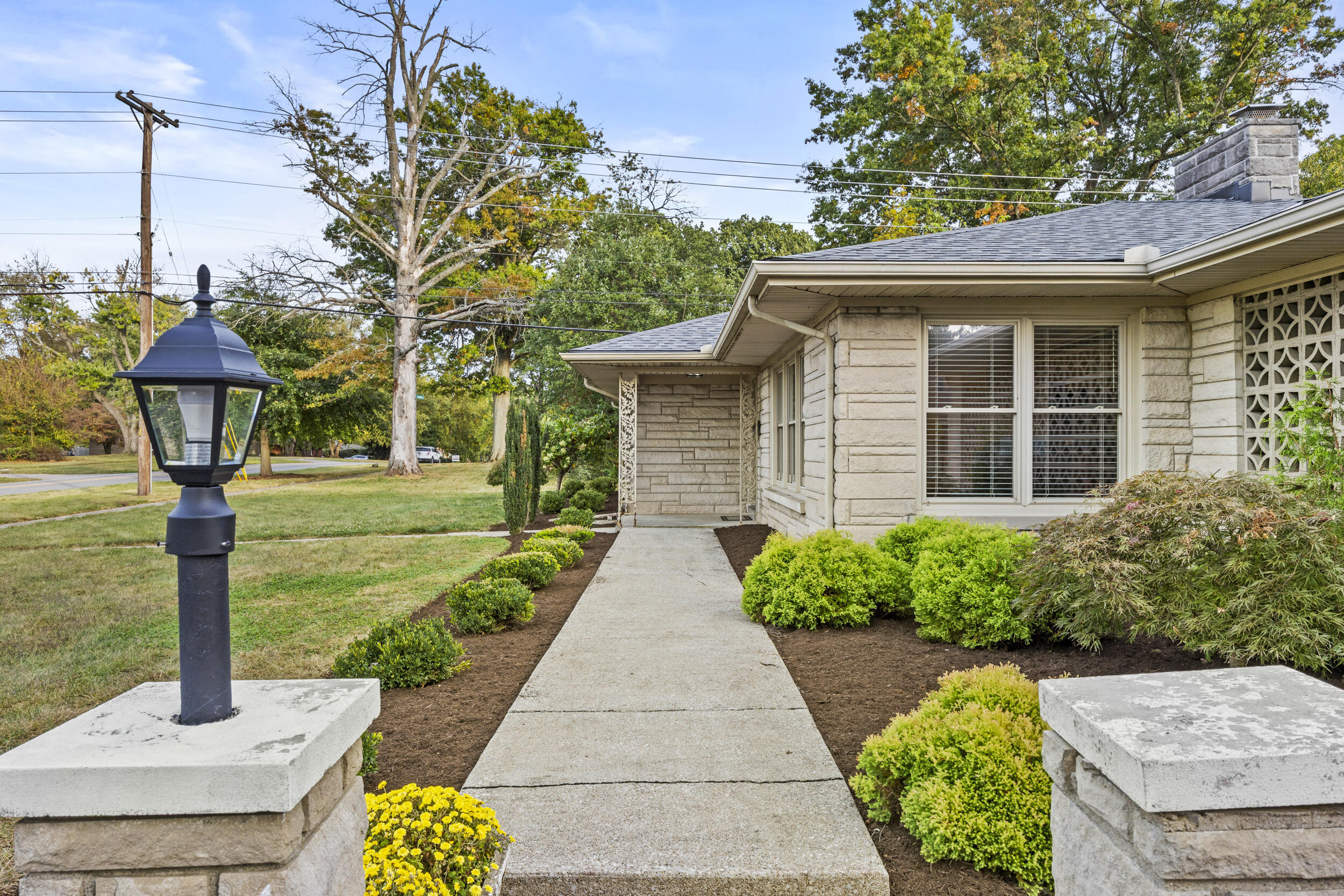 1172 Lane Allen Road Property Photo 5