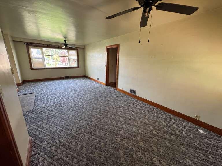 716 Stanford Street Property Photo 4