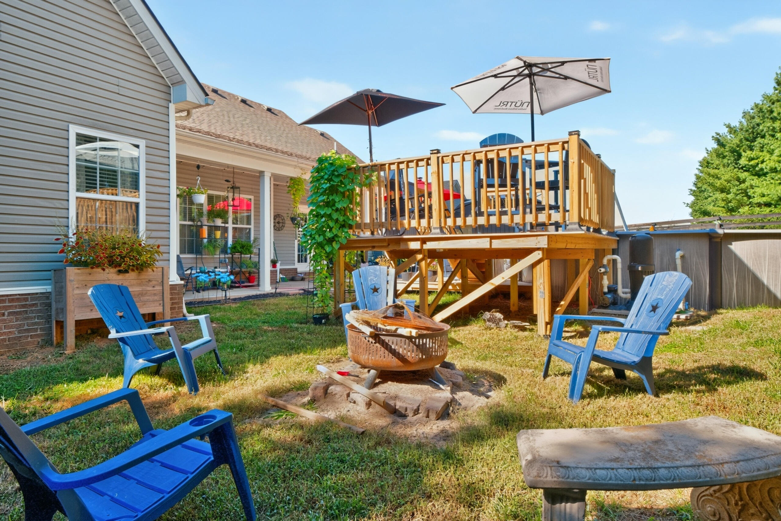 528 Blue Spruce Drive Property Photo 40