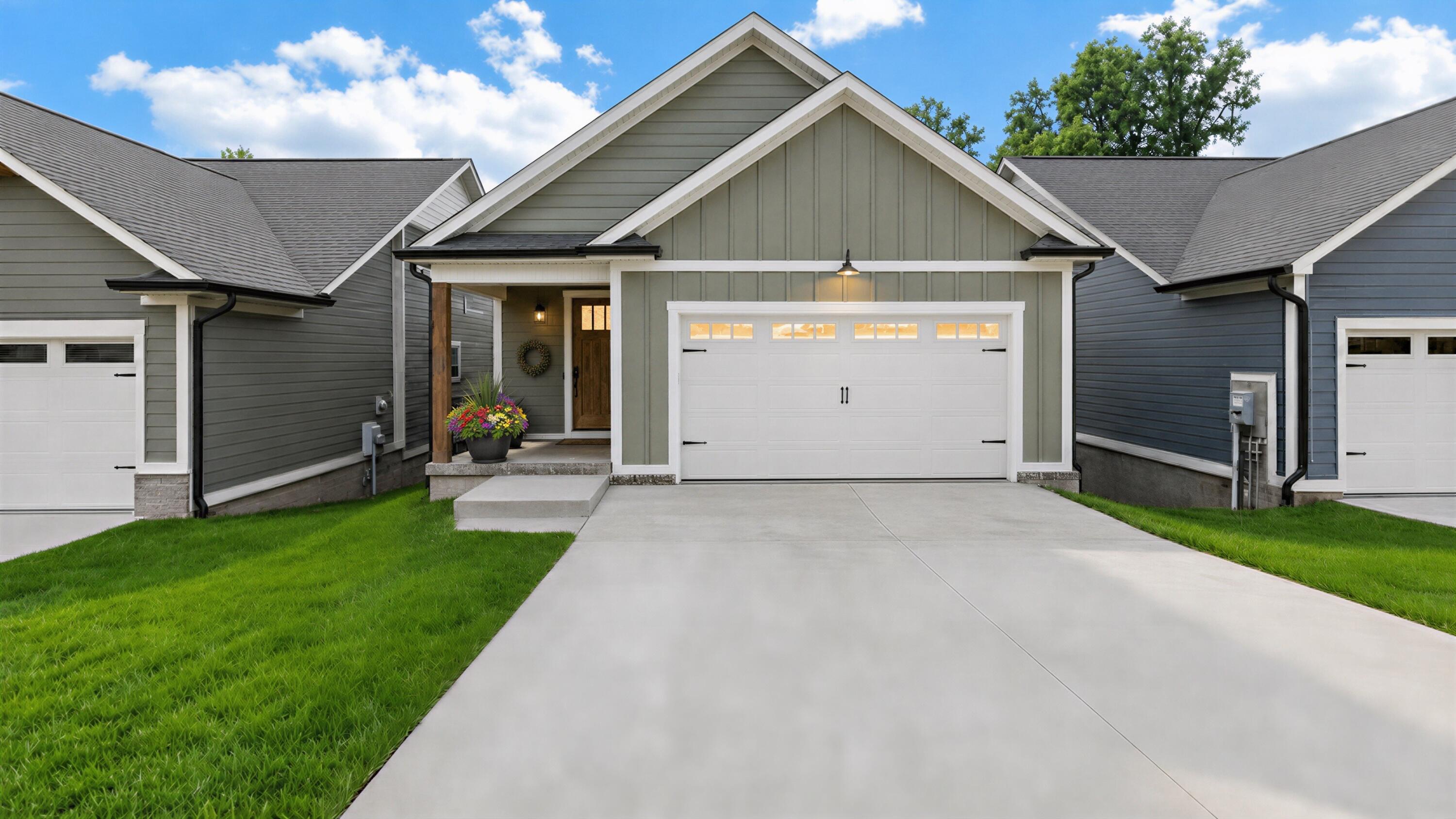 376 Moon Bay Drive Property Photo 1
