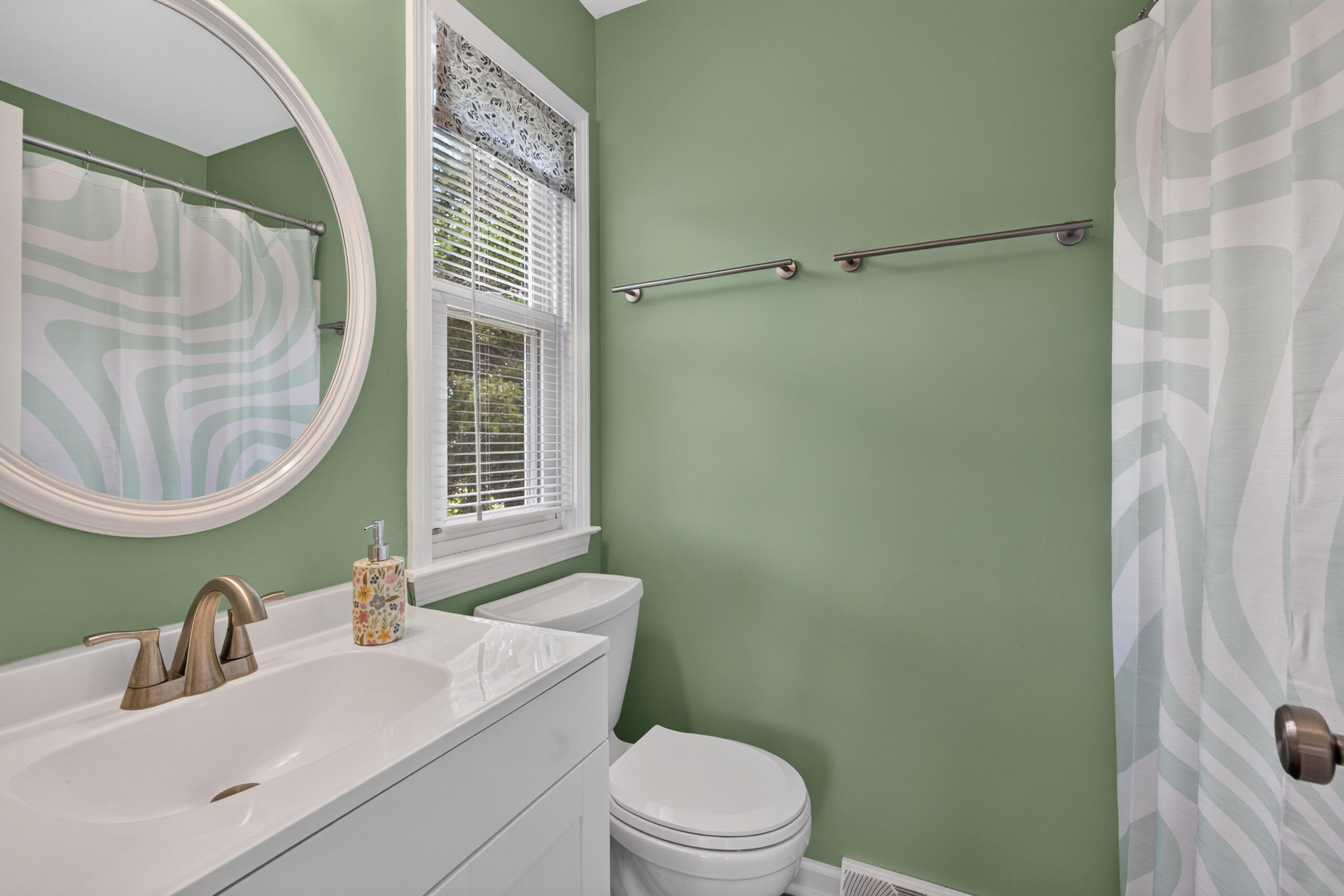 3905 Sundart Drive Property Photo 21