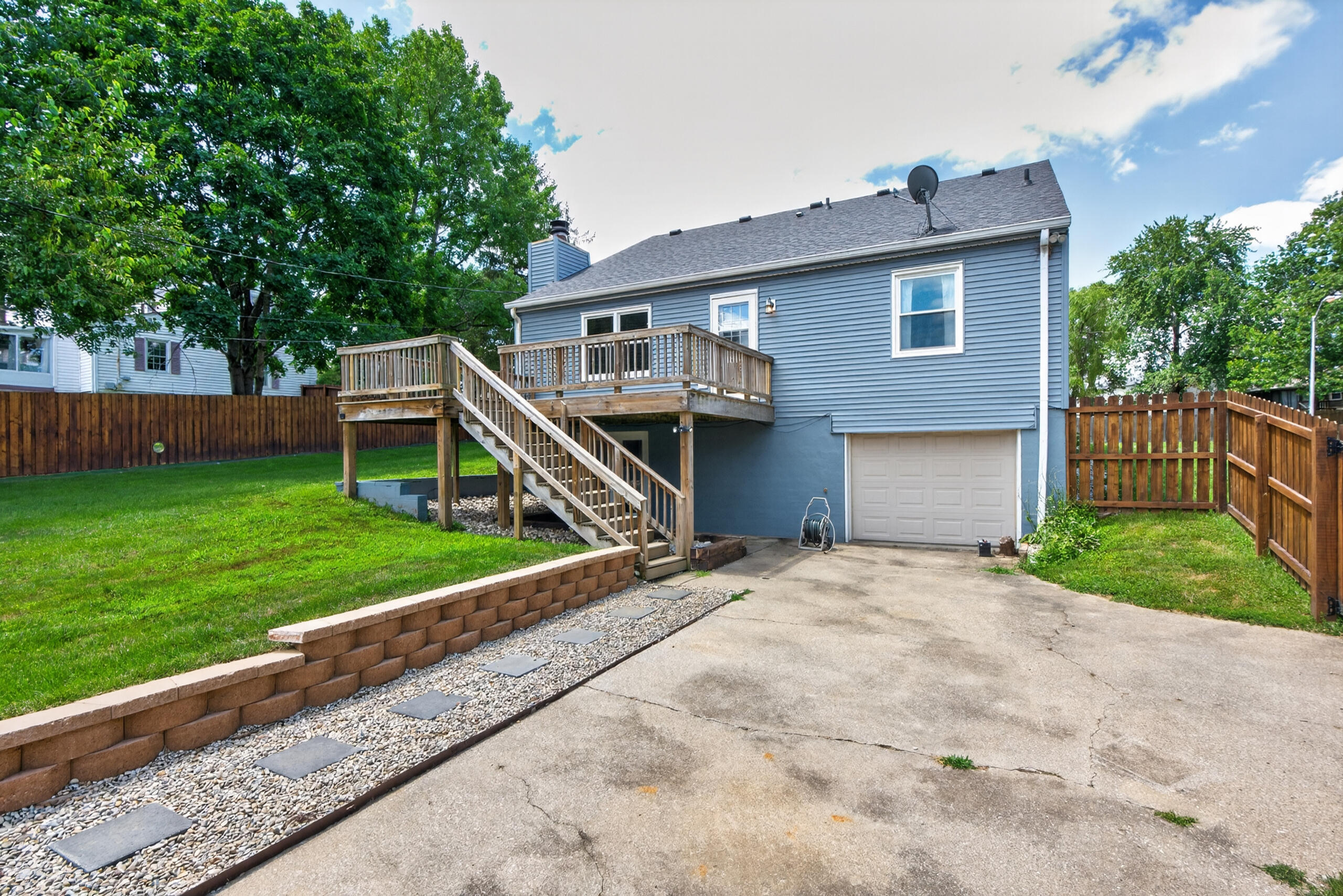 3905 Sundart Drive Property Photo 36