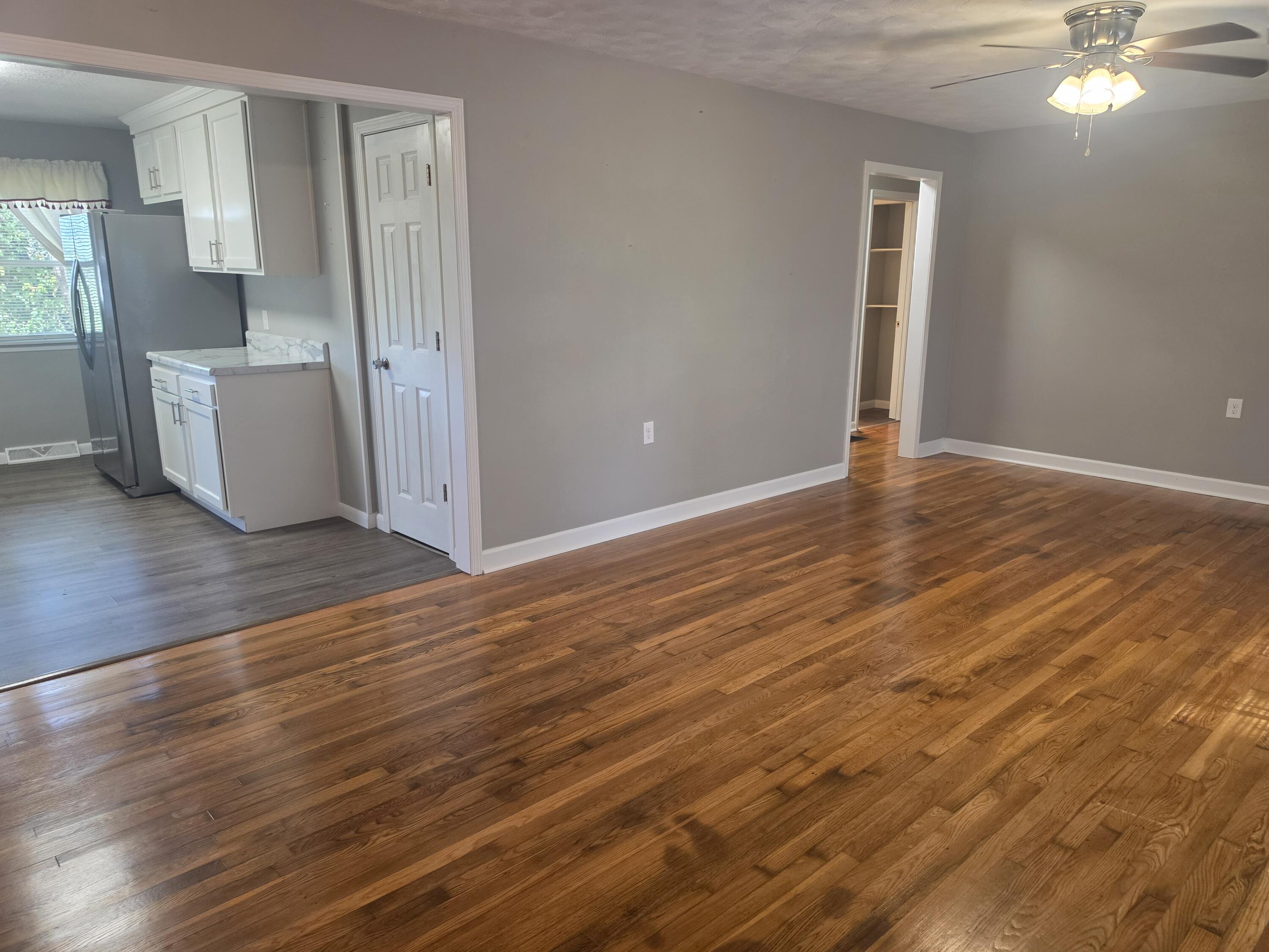 4211 Junior Street Property Photo 3