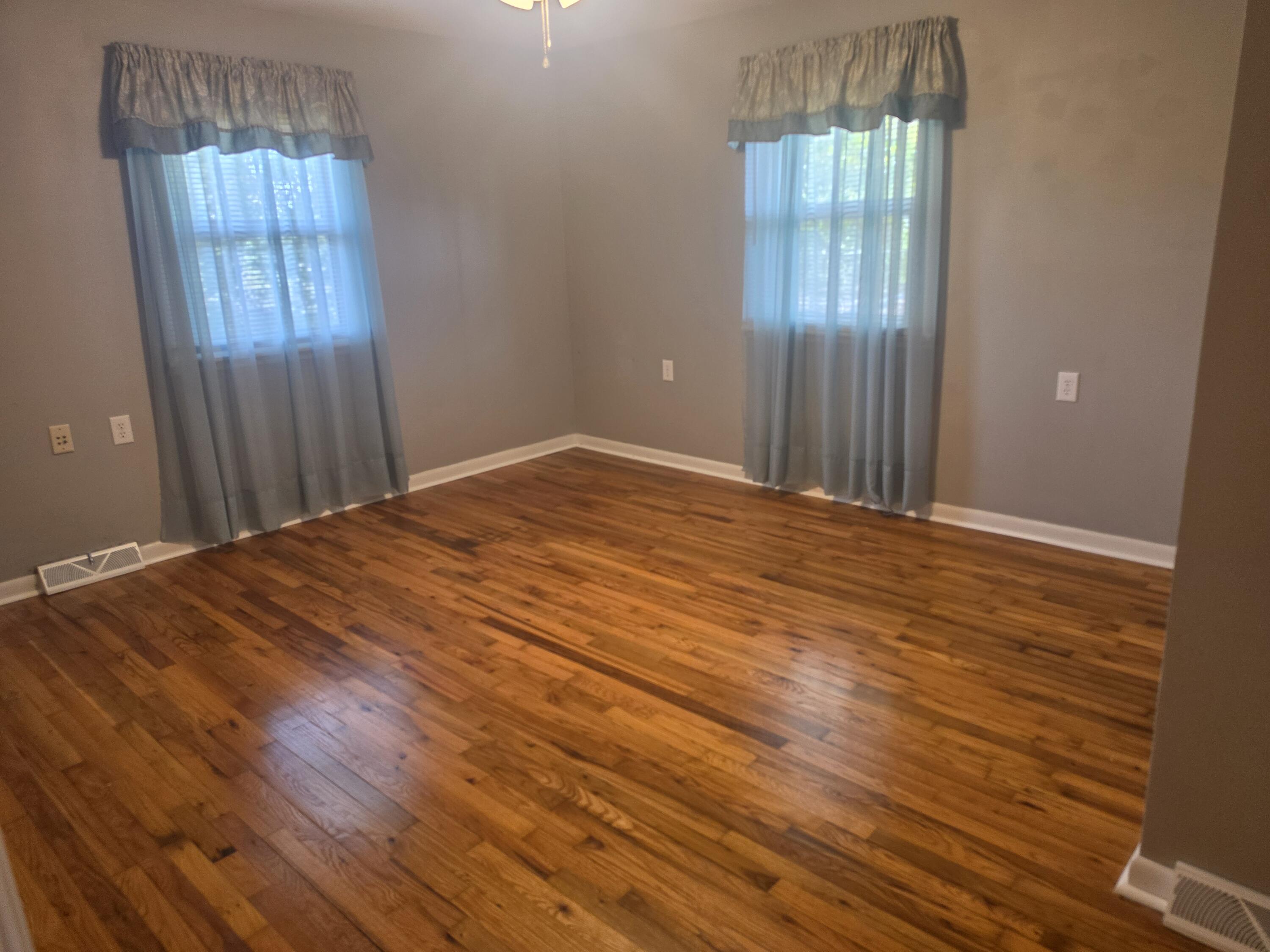 4211 Junior Street Property Photo 11