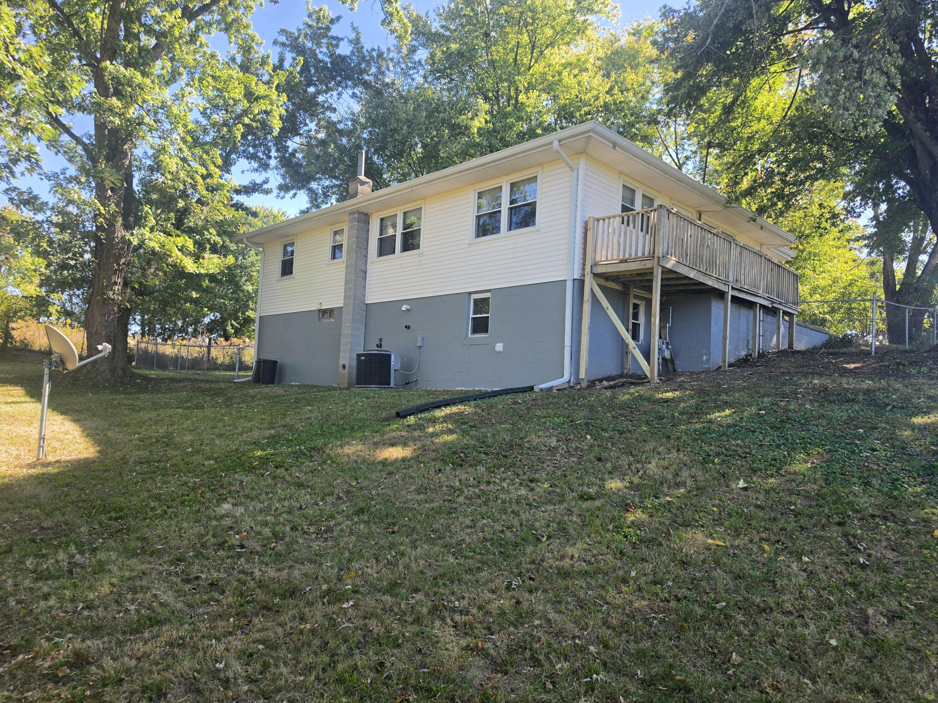 4211 Junior Street Property Photo 23