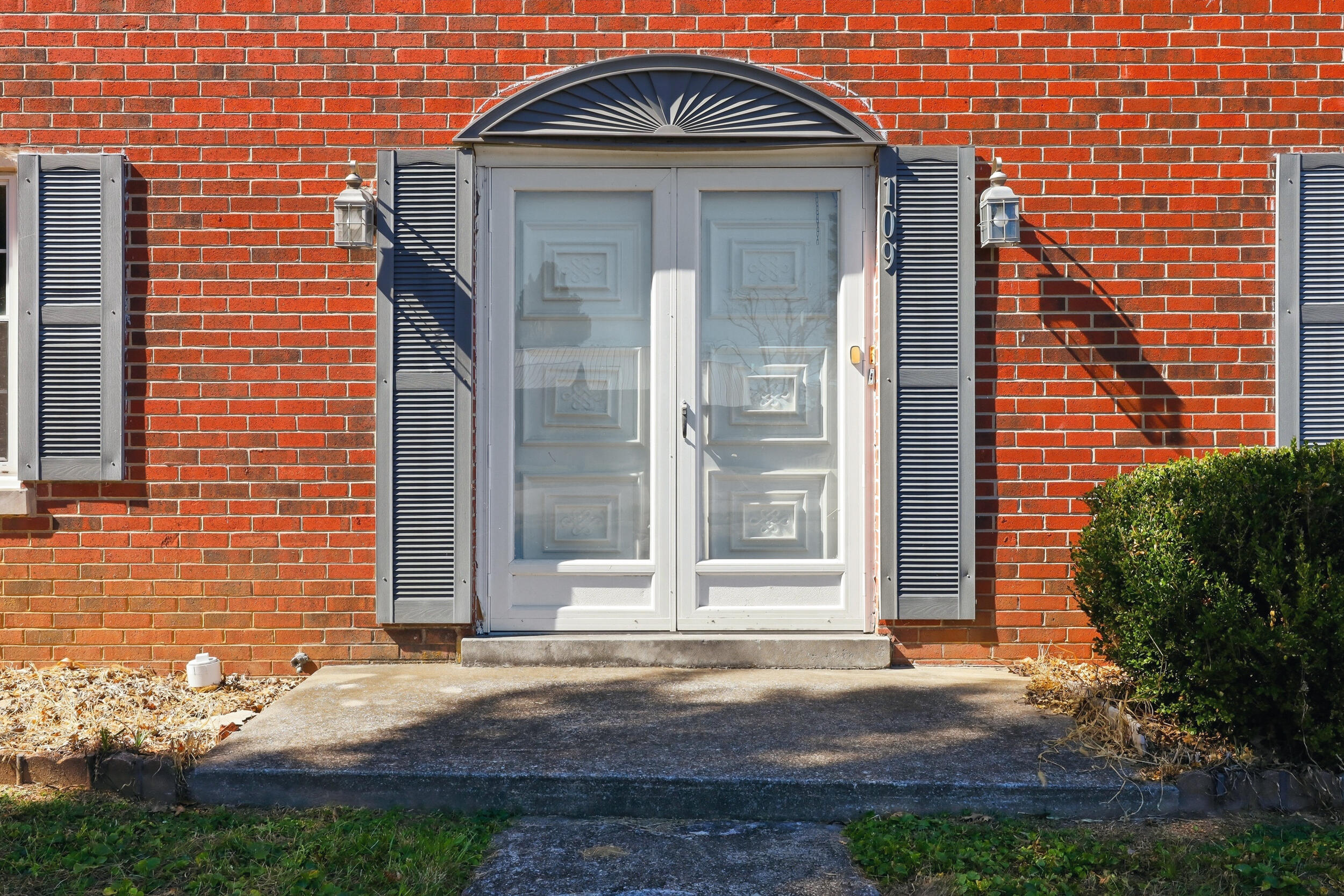 109 Dogwood Court Property Photo 3