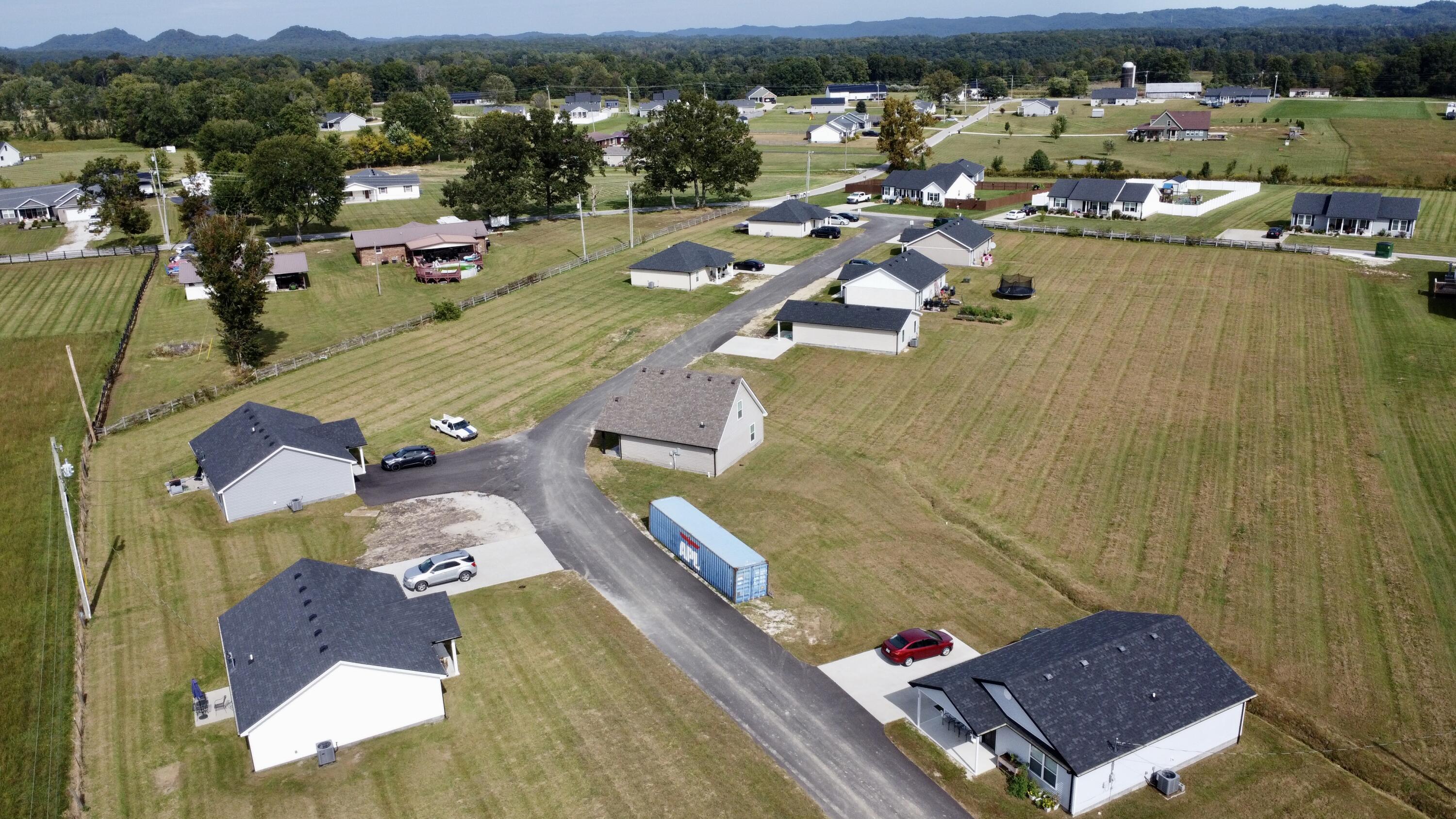 20 Pickle Lane Property Photo 2