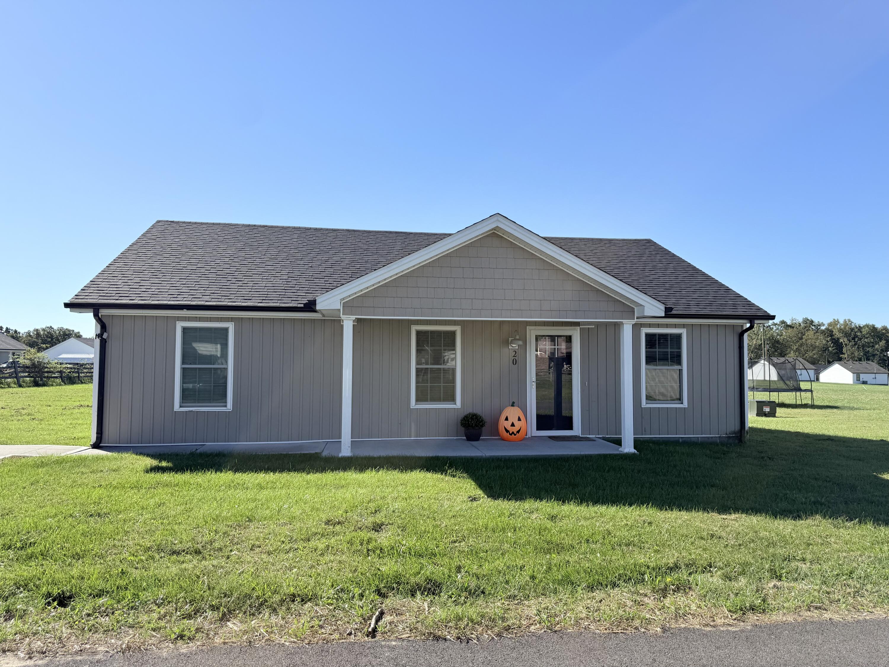 20 Pickle Lane Property Photo 6