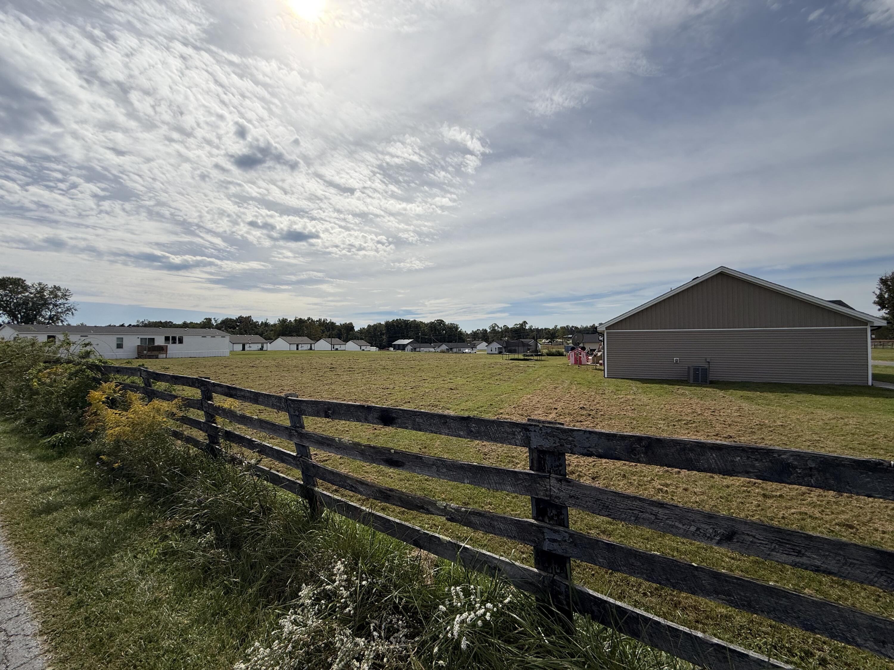 20 Pickle Lane Property Photo 22