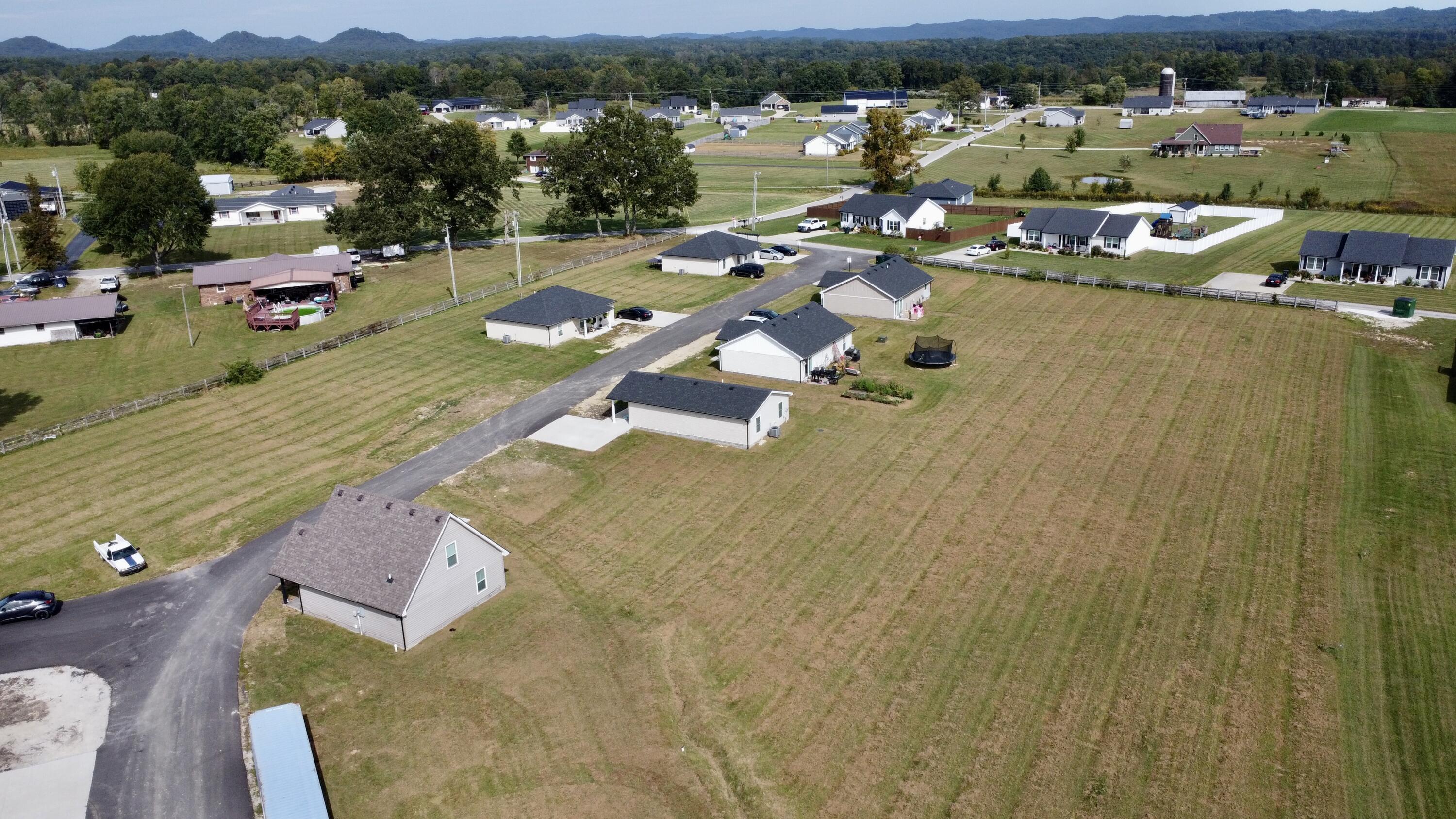 20 Pickle Lane Property Photo 25