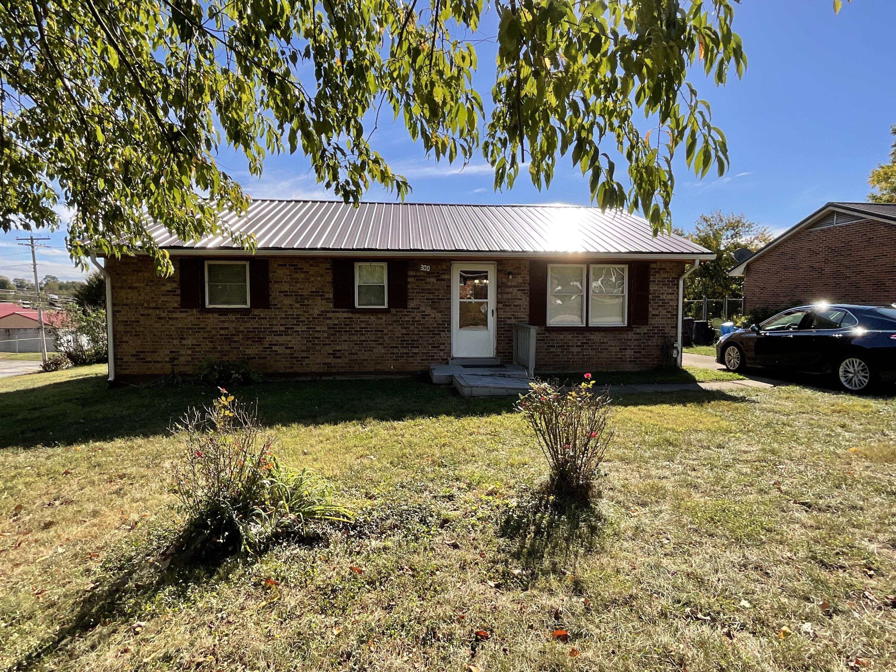 300 Ashgrove Drive Property Photo 1