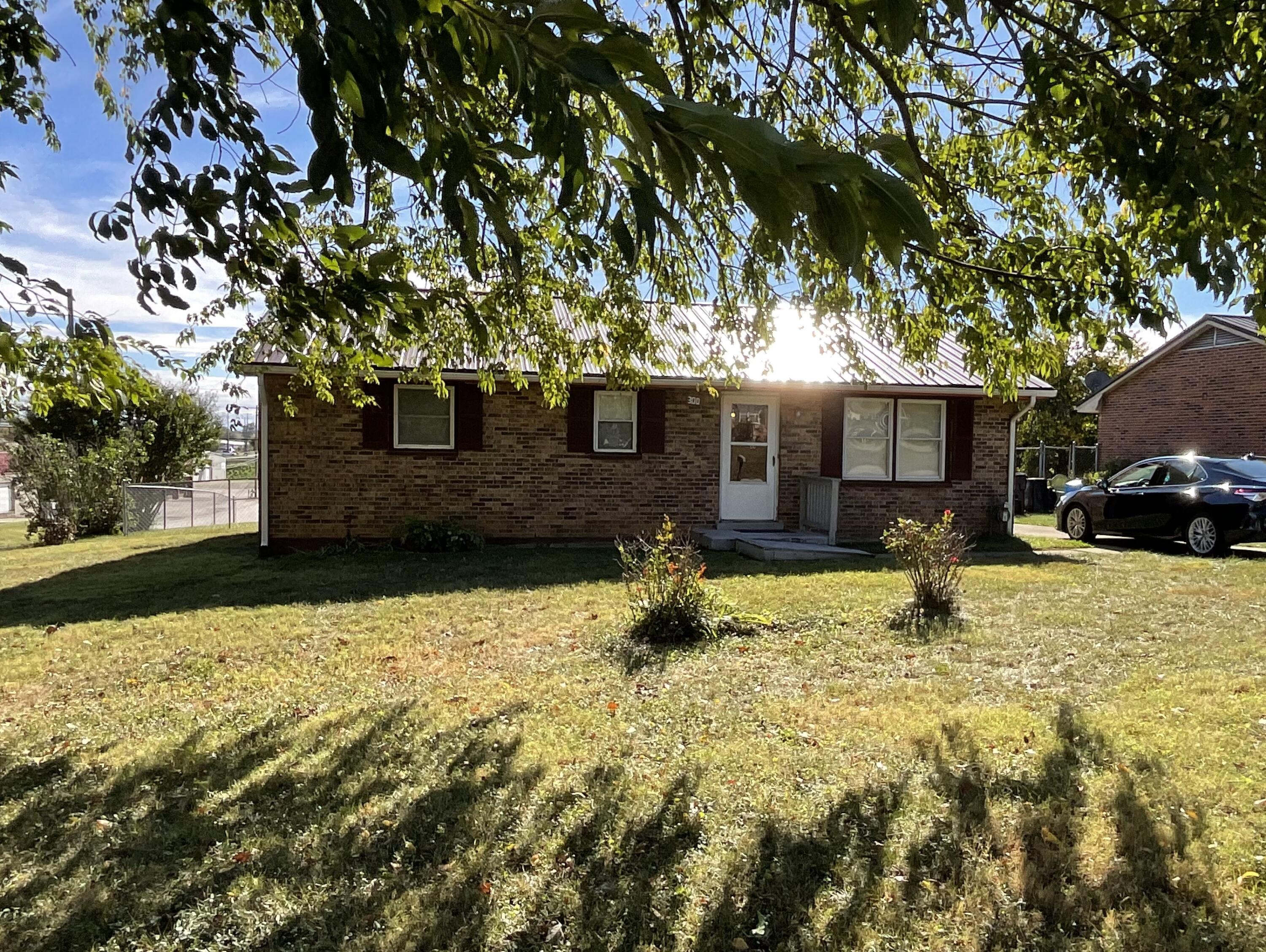 300 Ashgrove Drive Property Photo 3