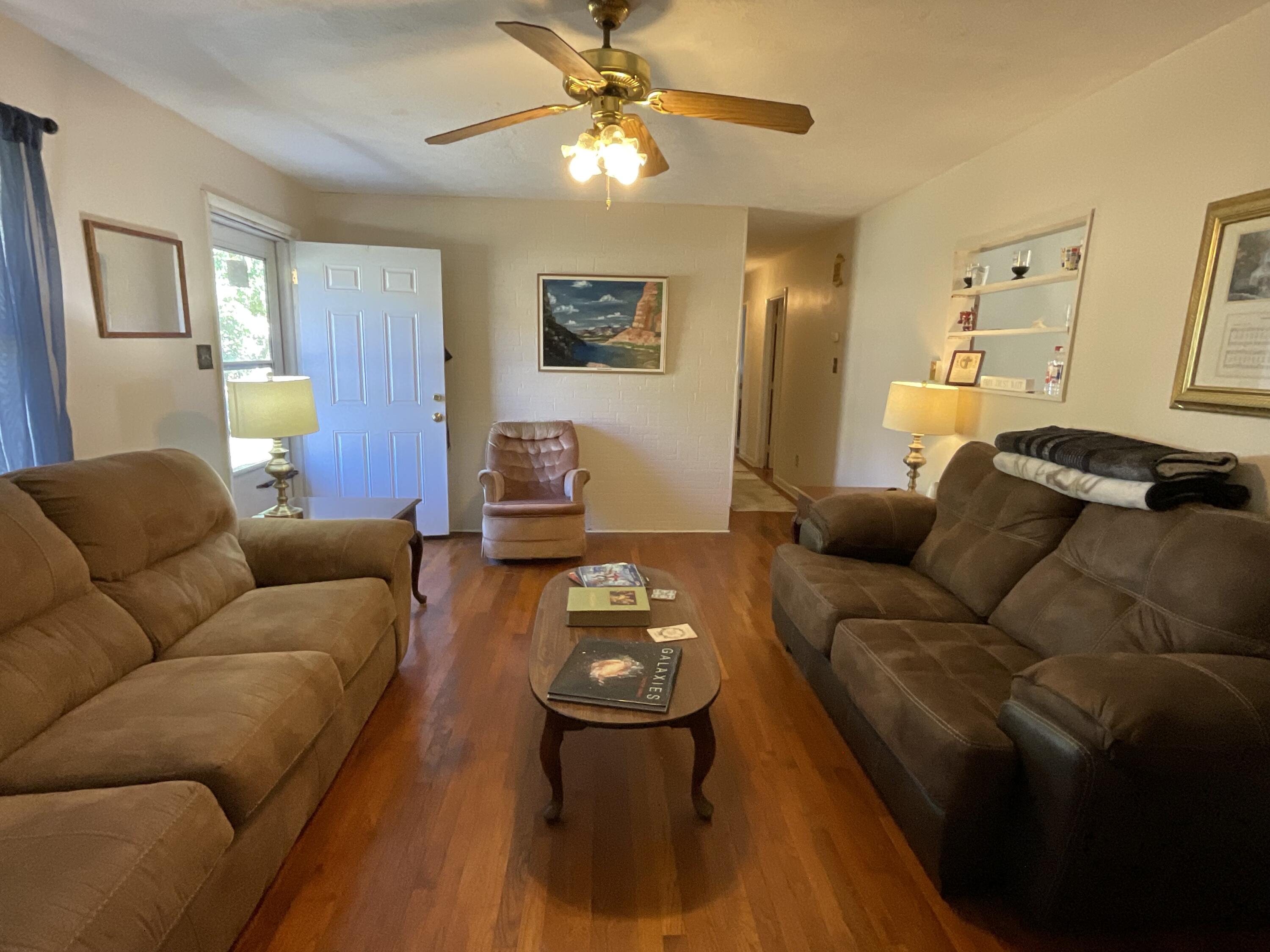 300 Ashgrove Drive Property Photo 9