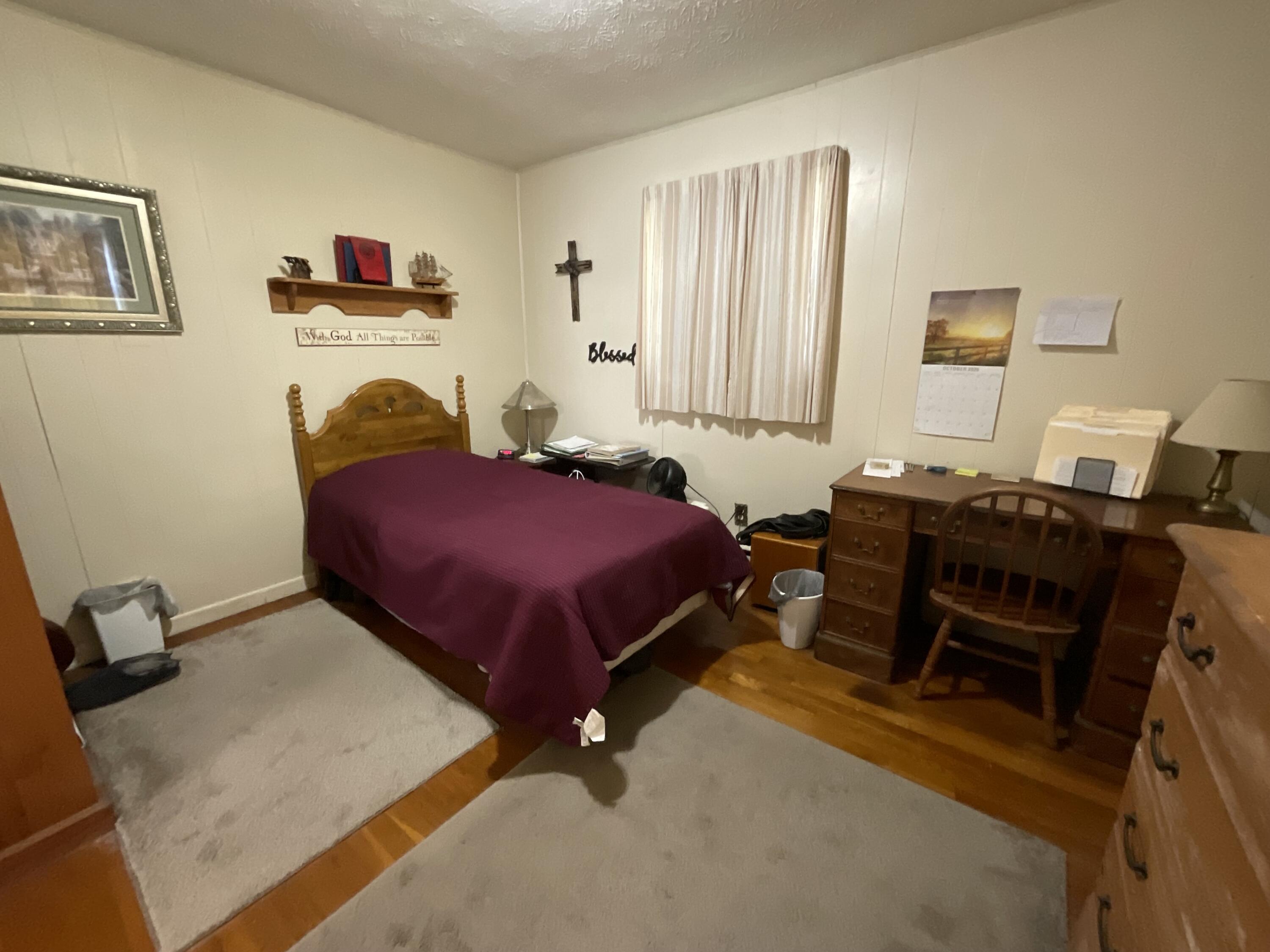 300 Ashgrove Drive Property Photo 19