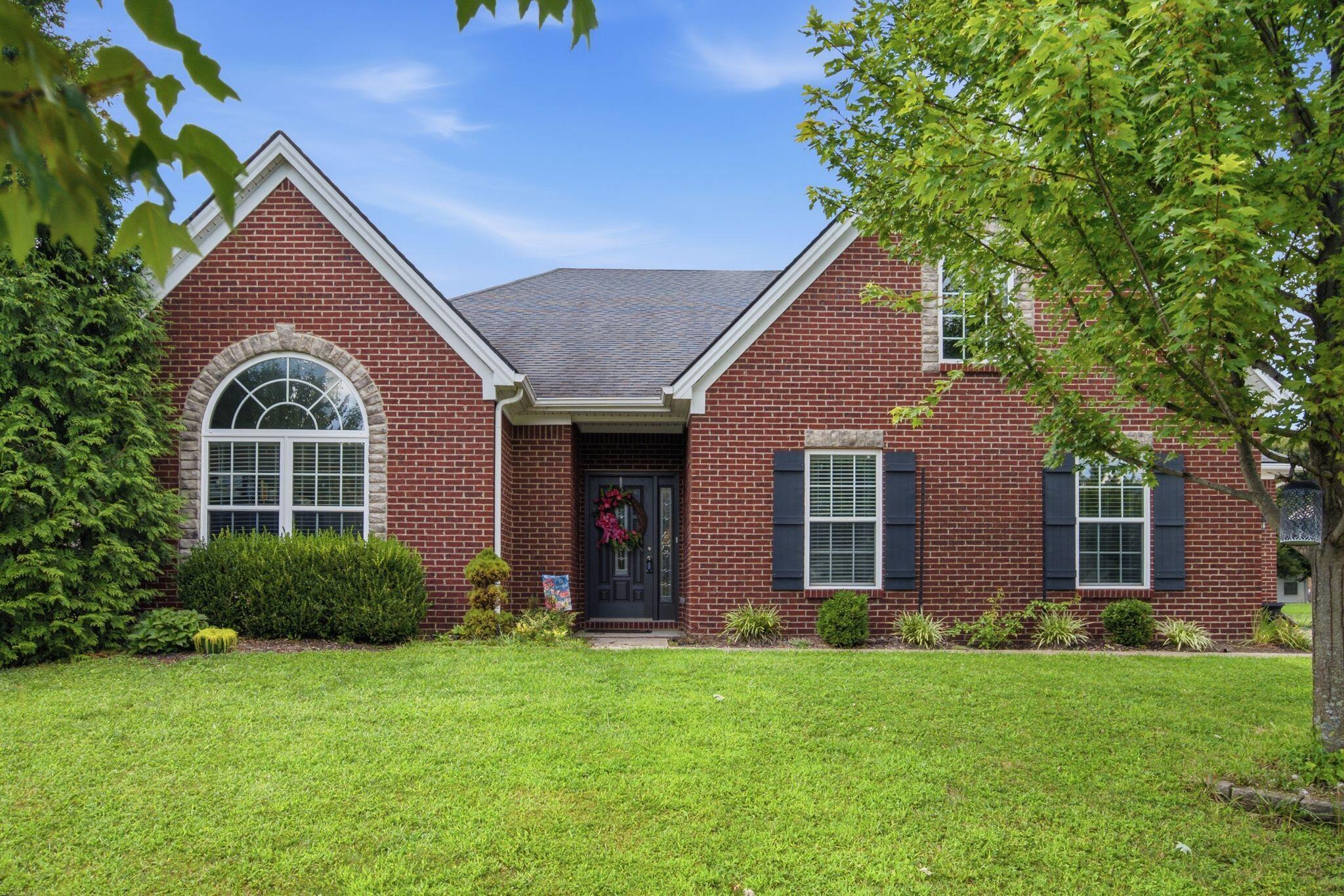 325 Gleneagles Way Property Photo 1