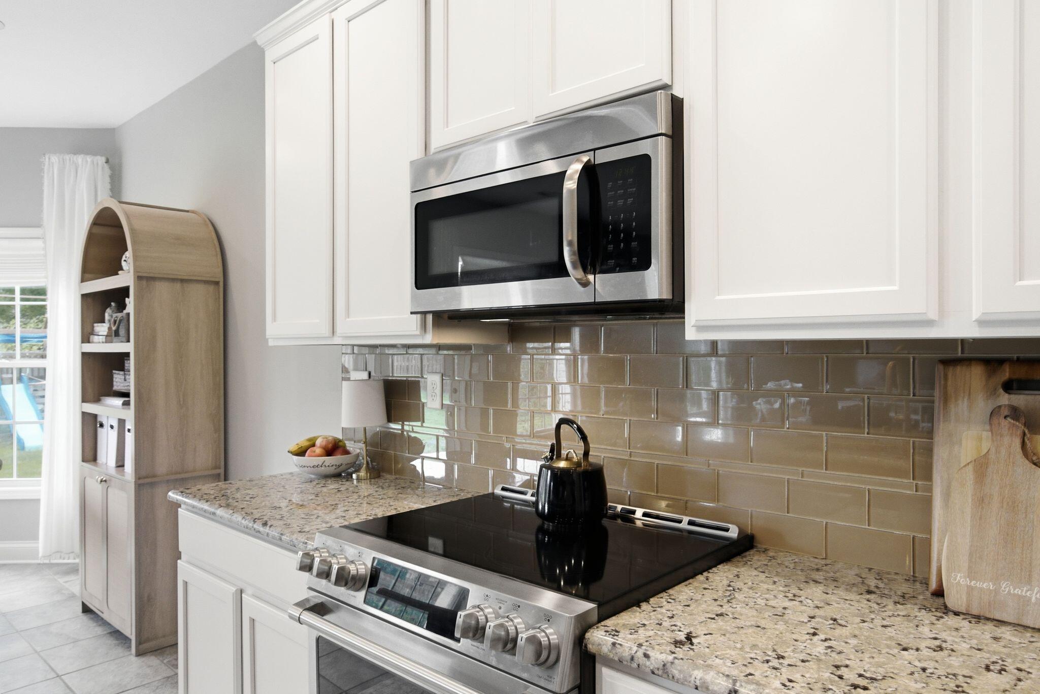 325 Gleneagles Way Property Photo 22