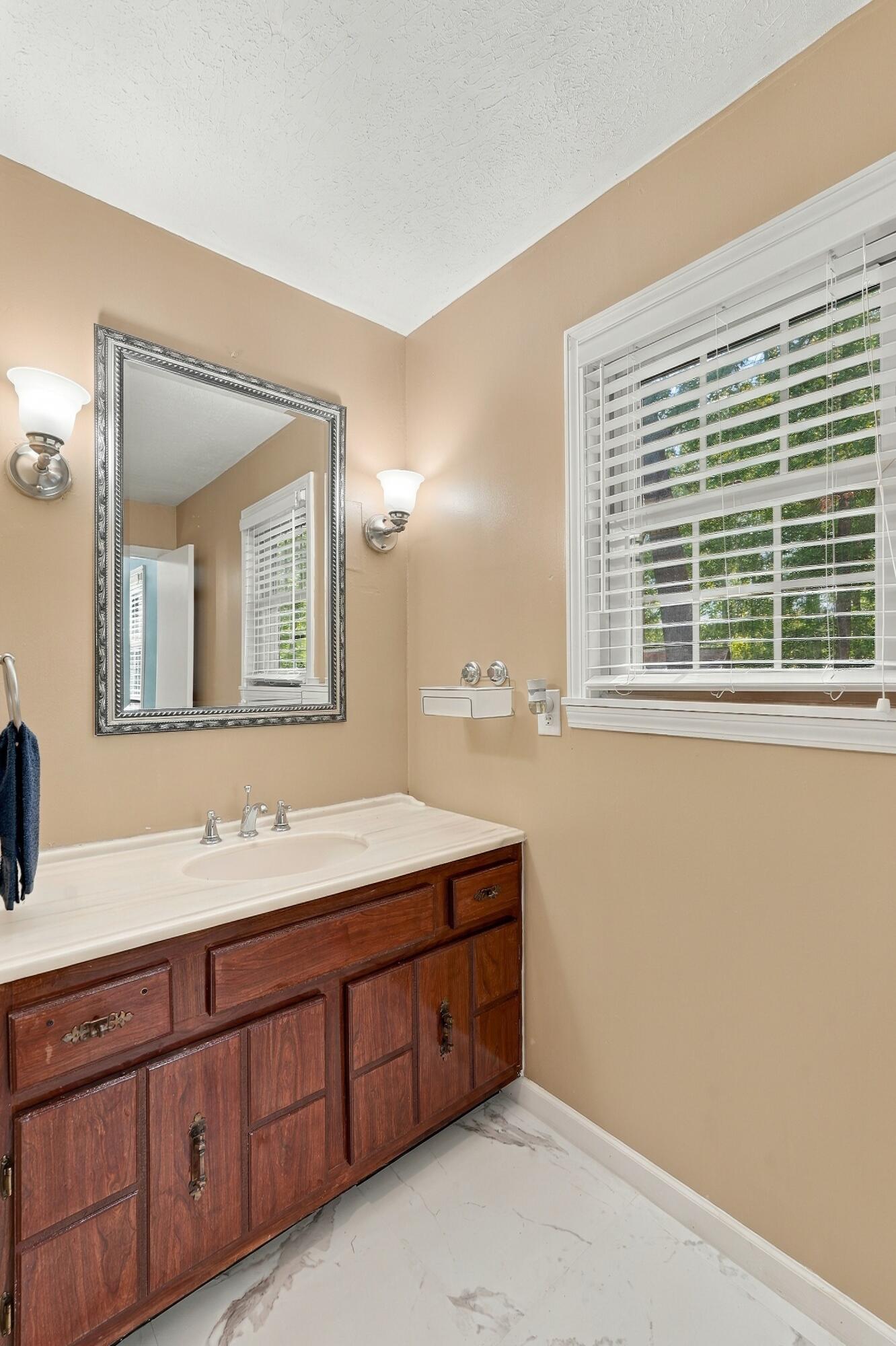 420 Oakland Circle Property Photo 45