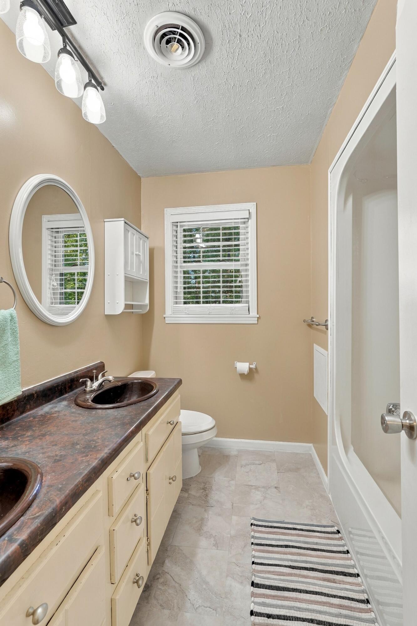 420 Oakland Circle Property Photo 48
