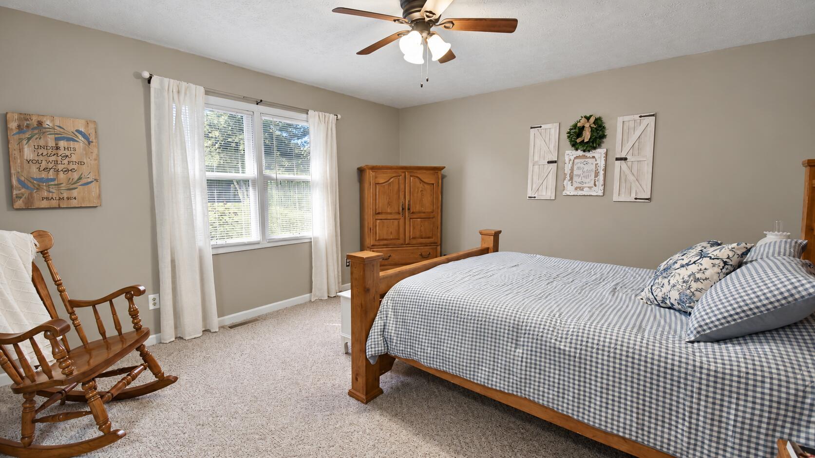 1048 Twelve Oaks Drive Property Photo 20