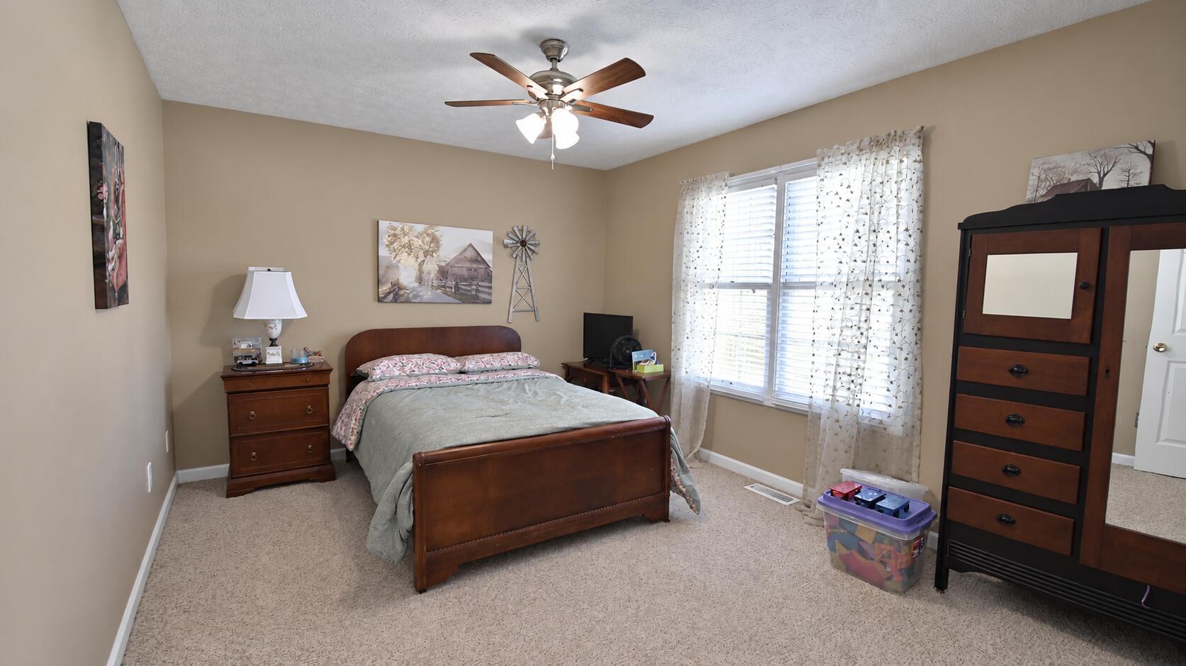 1048 Twelve Oaks Drive Property Photo 25
