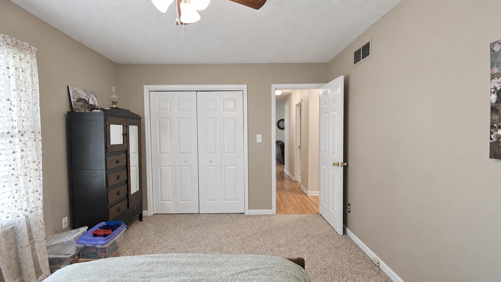 1048 Twelve Oaks Drive Property Photo 26