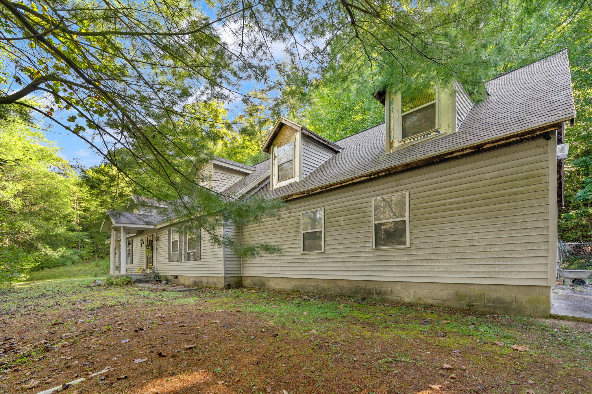 97 Burchett Lane Property Photo 1