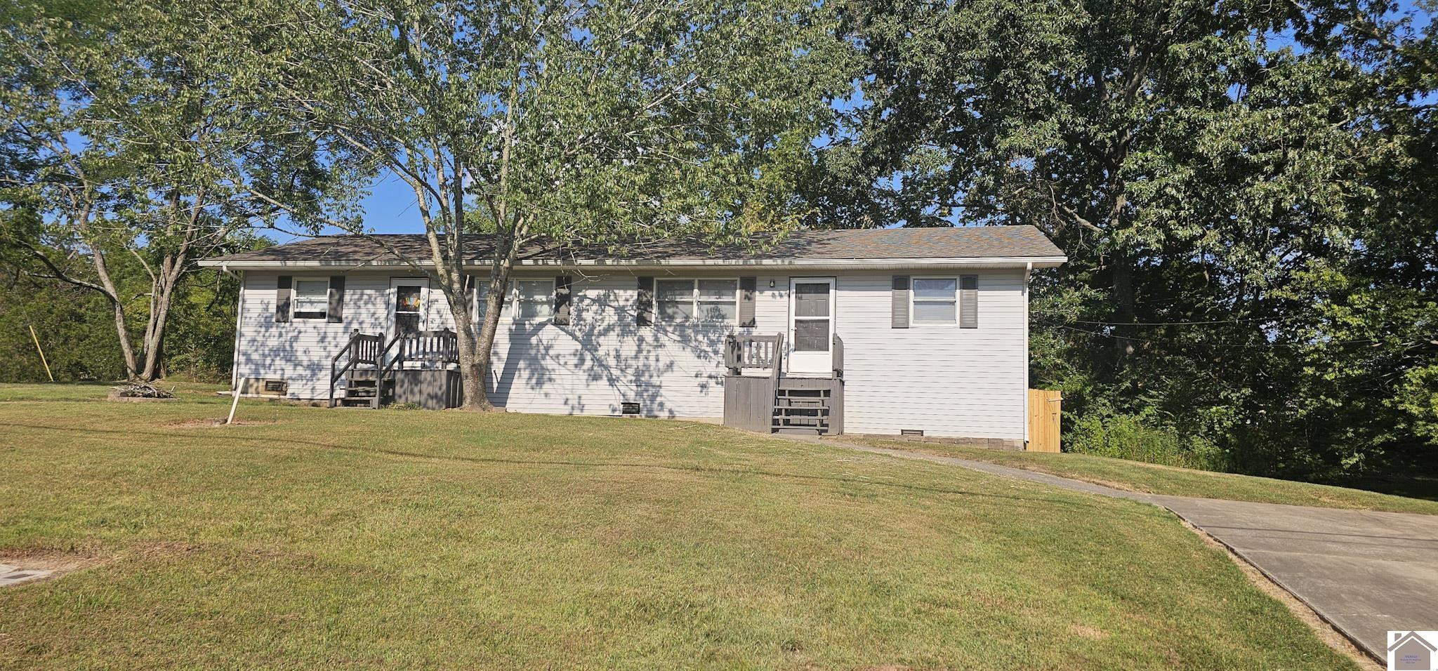 1801 Ridgewood Drive Property Photo 1