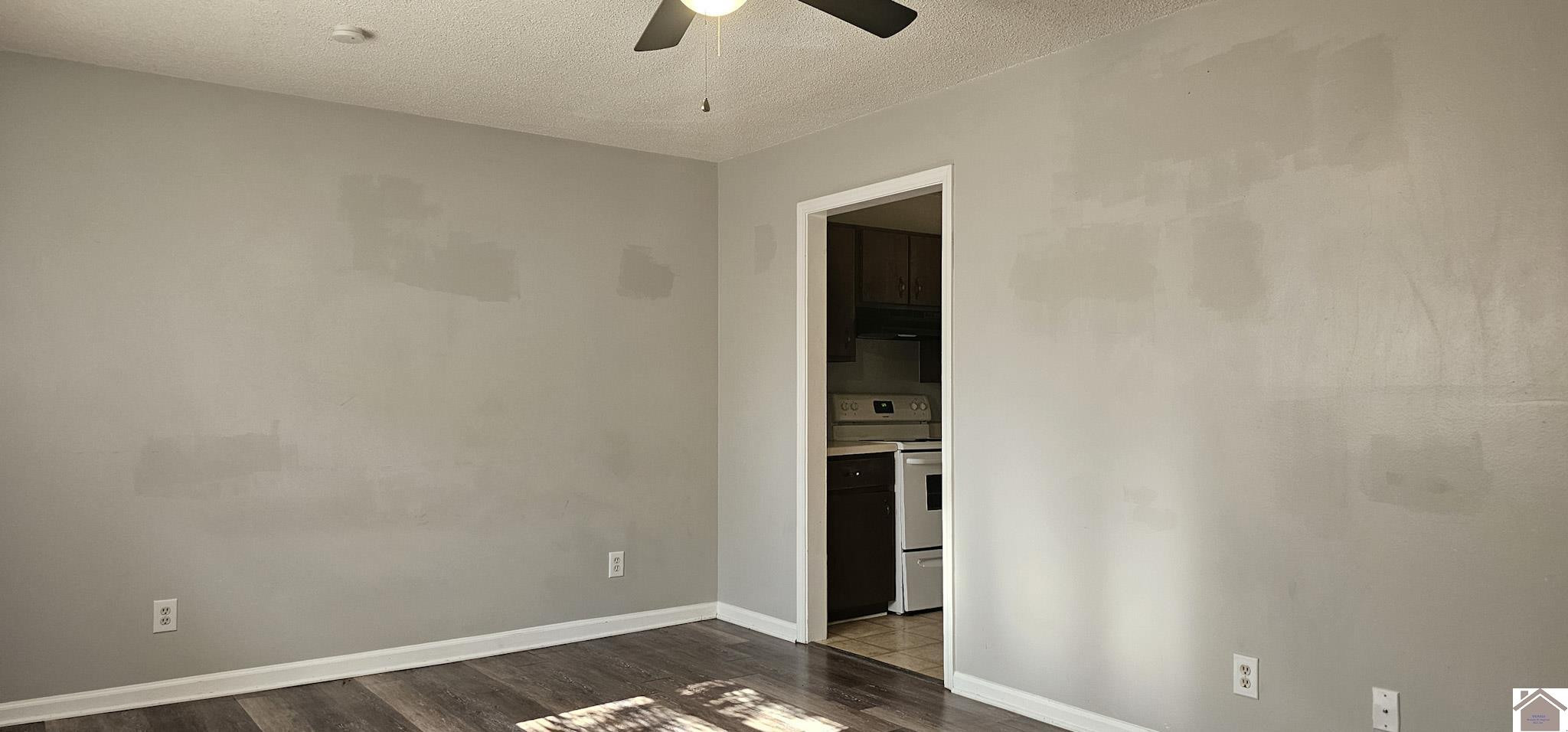 1801 Ridgewood Drive Property Photo 11