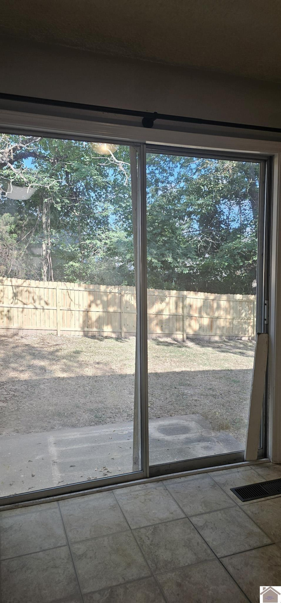 1801 Ridgewood Drive Property Photo 18