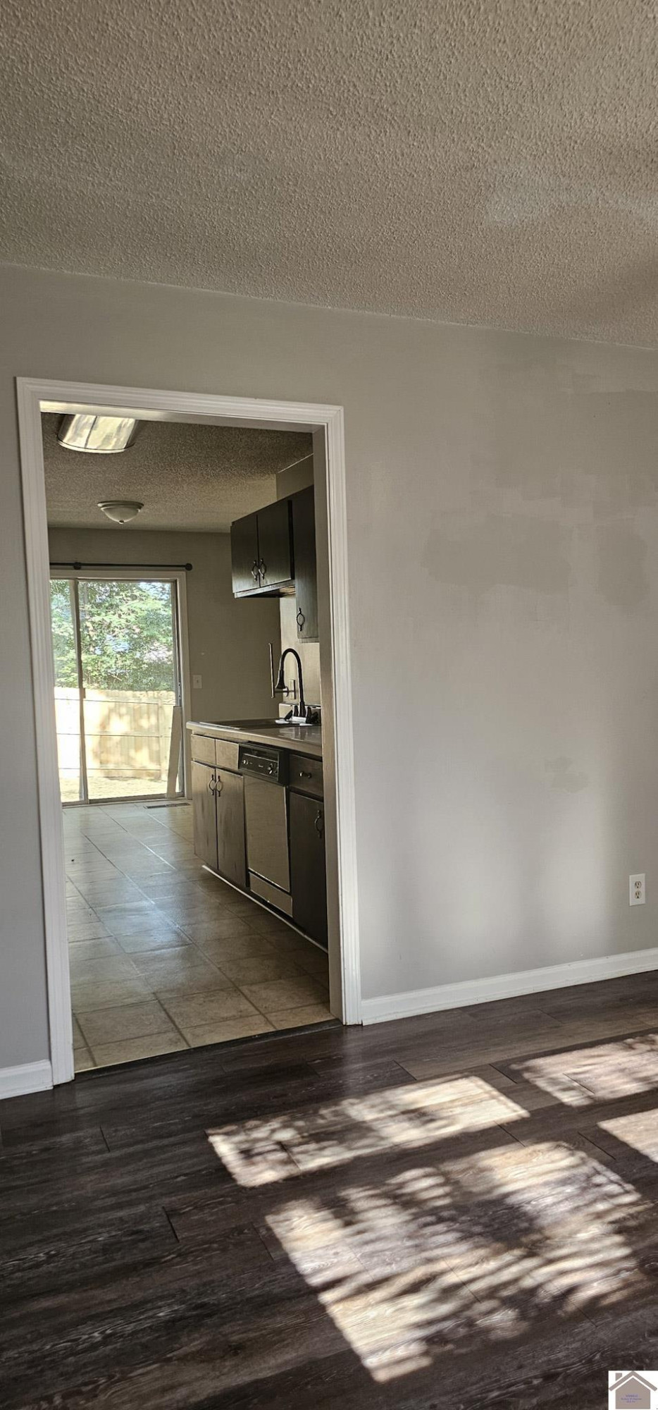 1801 Ridgewood Drive Property Photo 22