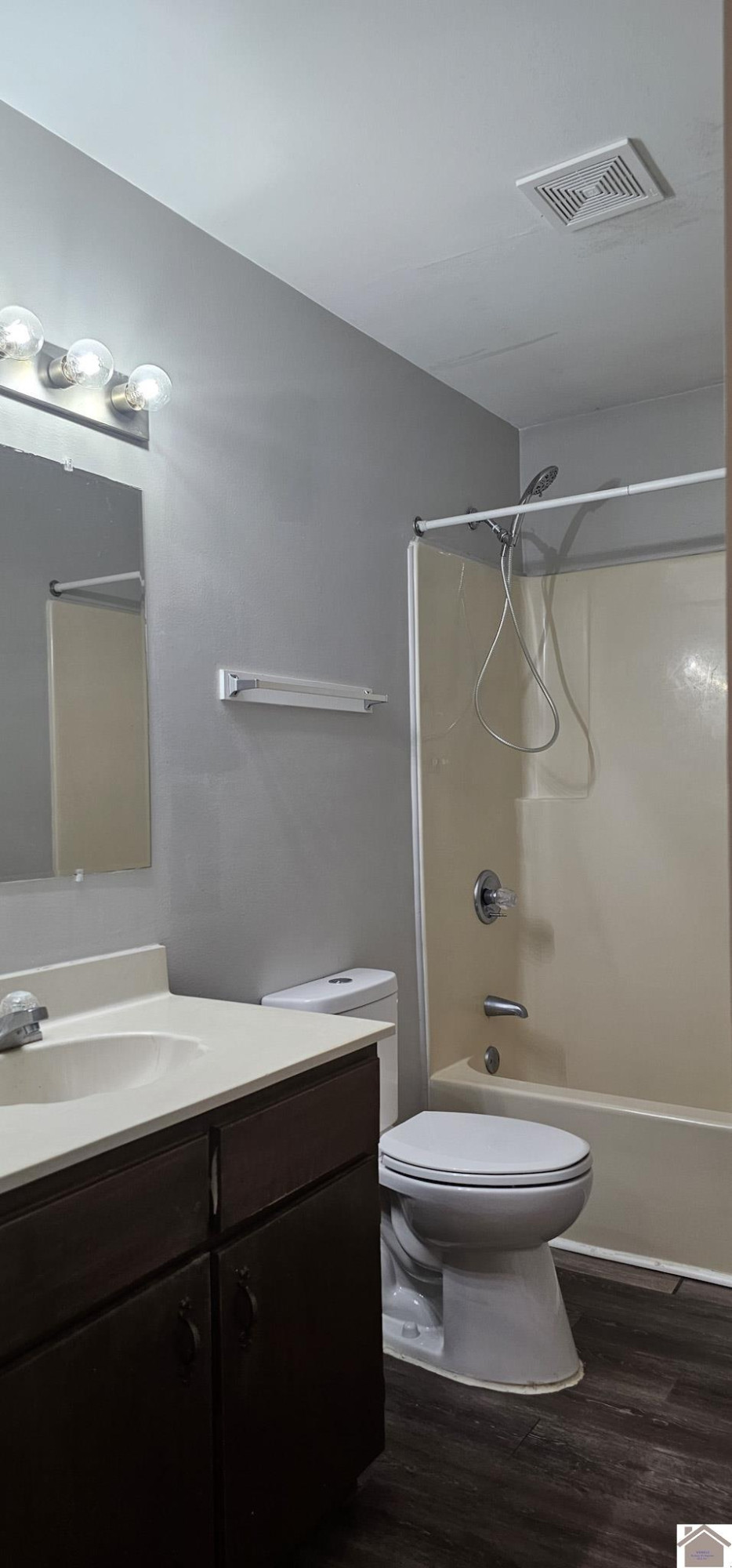 1801 Ridgewood Drive Property Photo 39