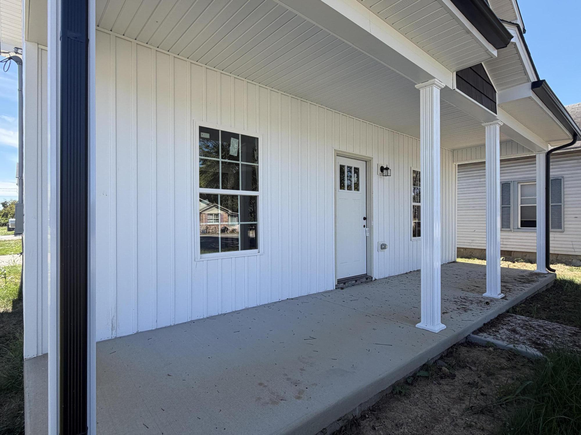 1030 E Main Street Property Photo 2