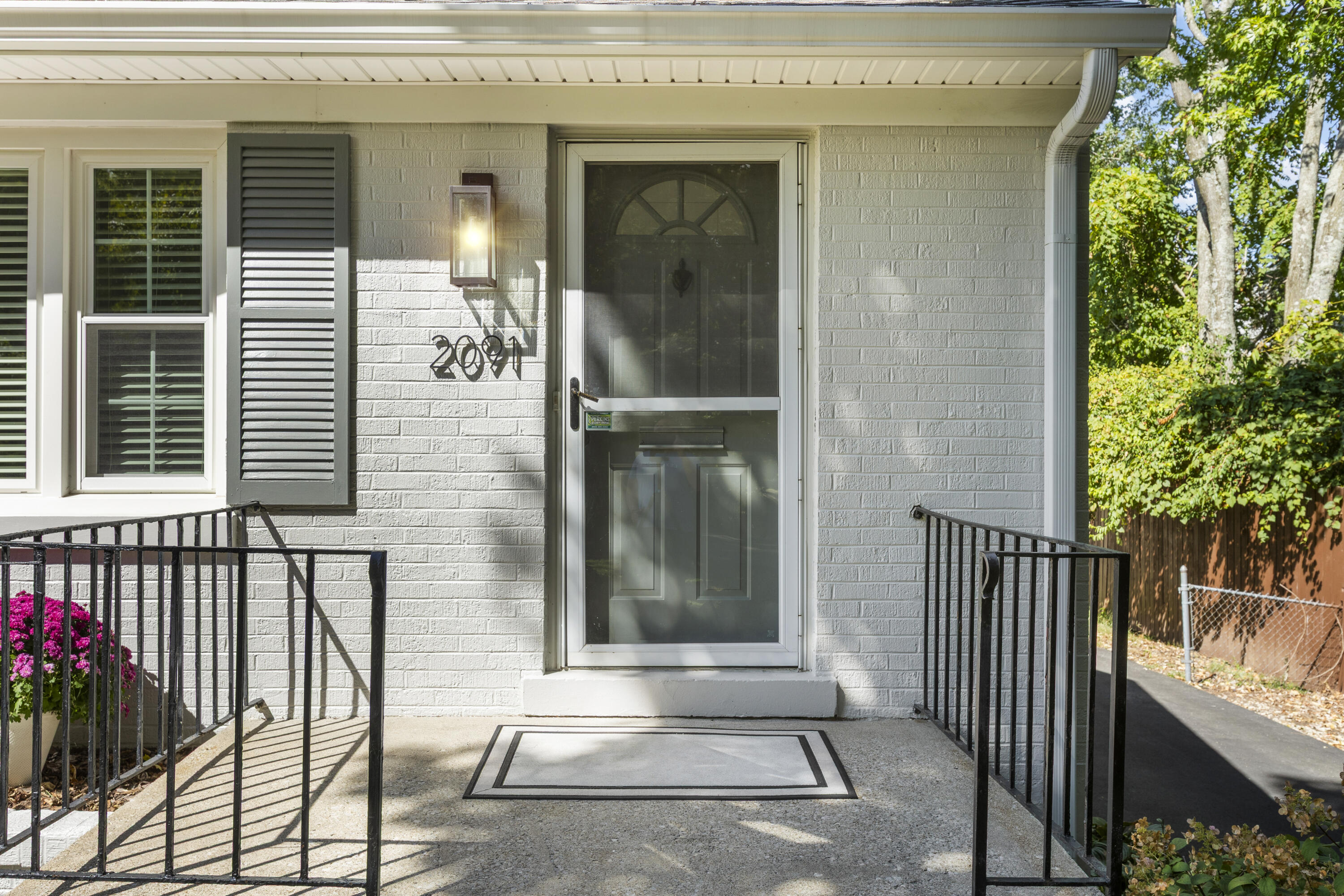 2091 Spring Grove Avenue Property Photo 3