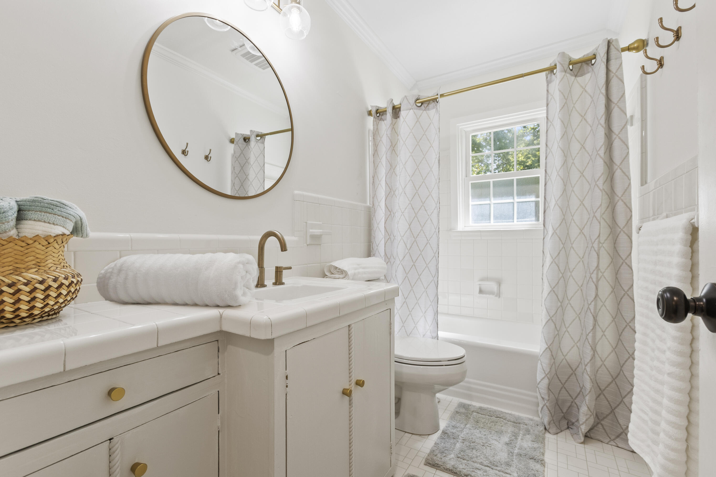 2091 Spring Grove Avenue Property Photo 13
