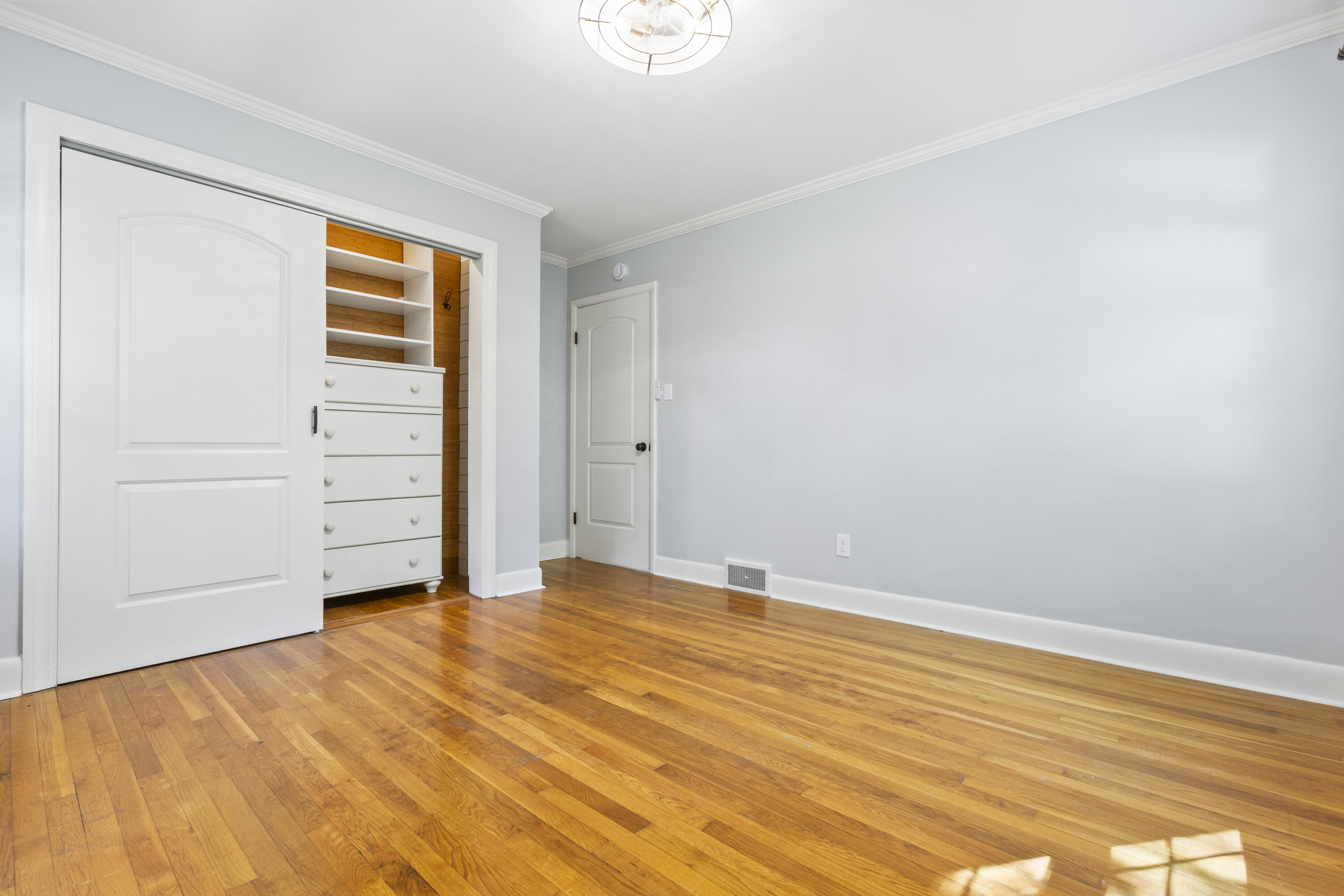 2091 Spring Grove Avenue Property Photo 16